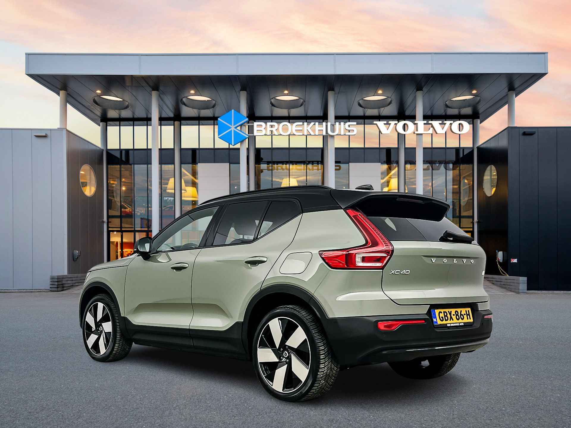 Volvo XC40 Single Motor Extended Range Ultimate 82 kWh | 20" | Pixel LED | Microtech / Nubuck bekleding | Getint glas - 5/69