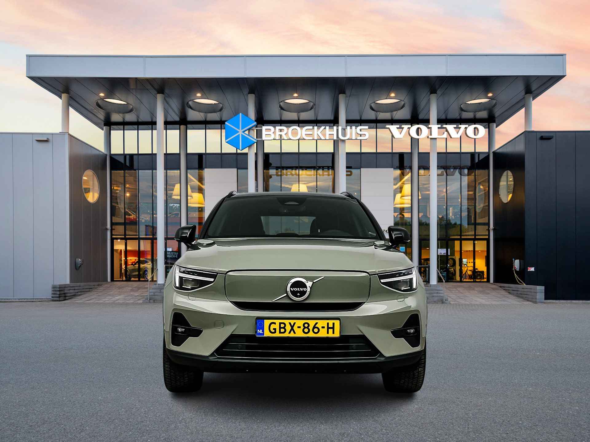 Volvo XC40 Single Motor Extended Range Ultimate 82 kWh | 20" | Pixel LED | Microtech / Nubuck bekleding | Getint glas - 6/69