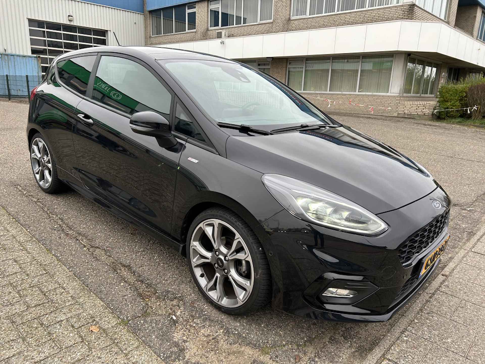 Ford Fiesta 1.0 EcoBoost Hybrid ST-Line X panodak - 7/37