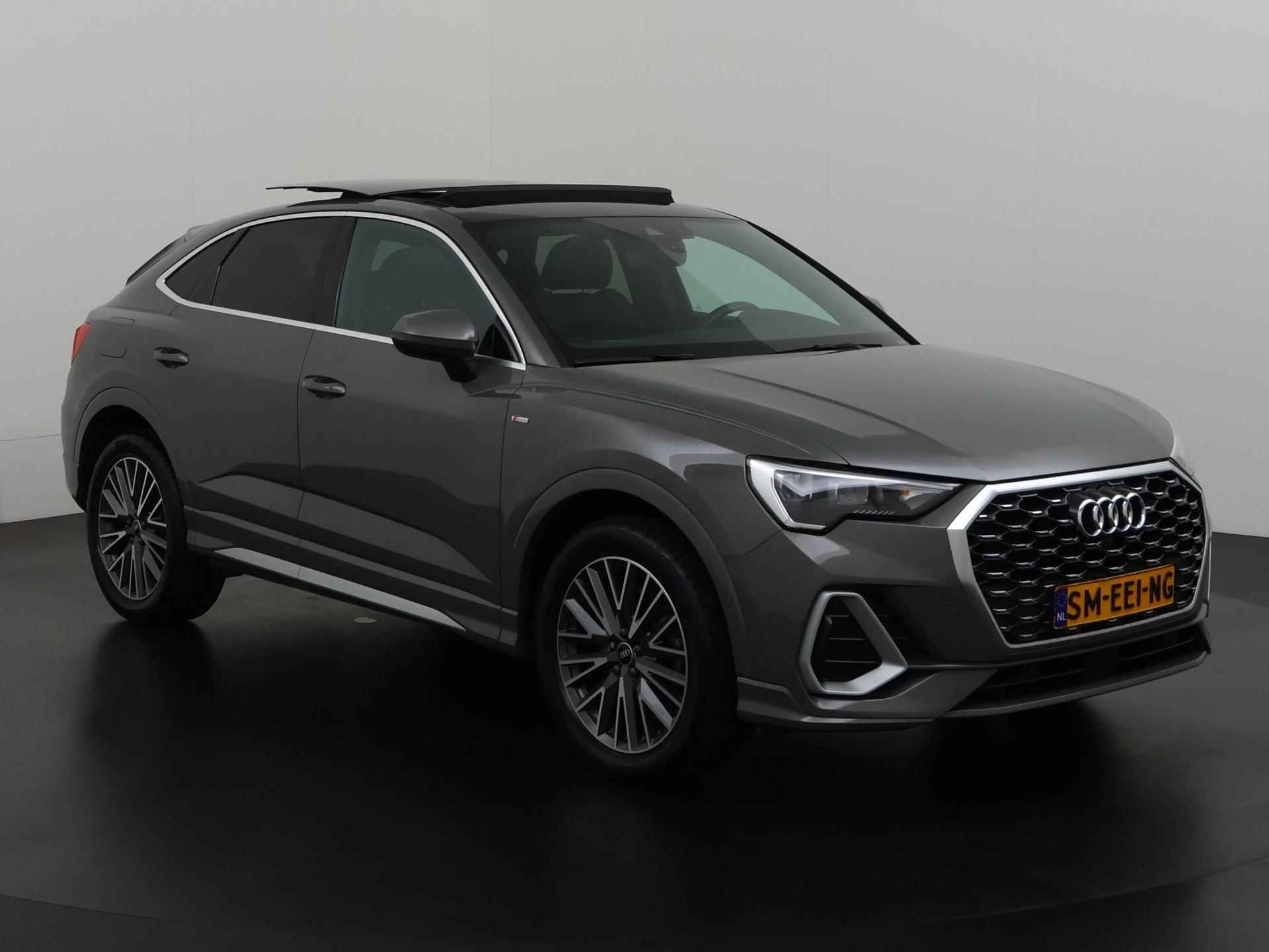 Audi Q3 Sportback 45 TFSIe S-Line | Panoramadak | Plug-In | Zondag Open! - 30/44