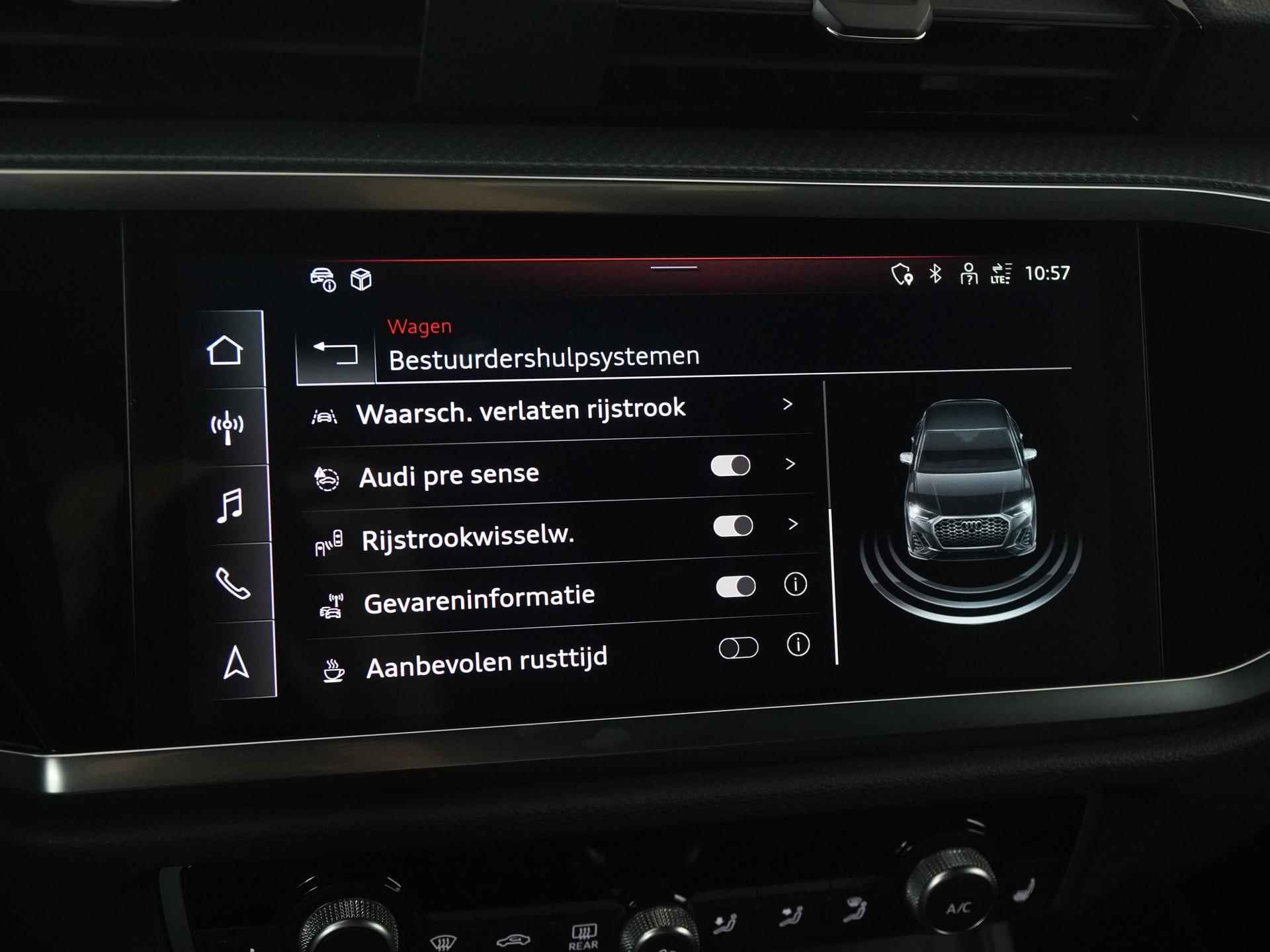 Audi Q3 Sportback 45 TFSIe S-Line | Panoramadak | Plug-In | Zondag Open! - 40/44