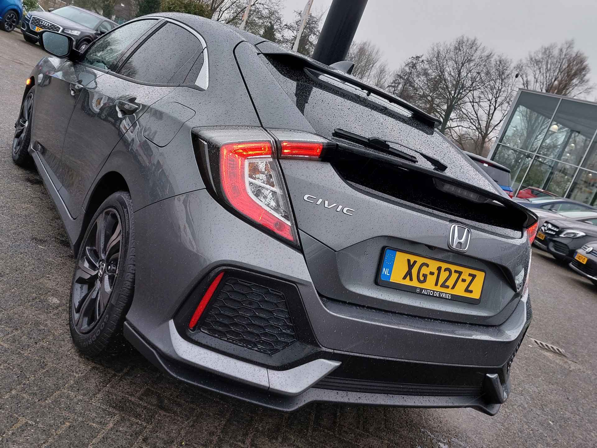 Honda Civic 1.0 i-VTEC 126pk Automaat Elegance | Navi | Apple Carplay+Android Auto | Clima | Adap.Cruise | Pdc V+A+Camera | Rijstrook+Licht+Regensensor | Mistlampen | Privacy Glass | 17''lm - 35/38