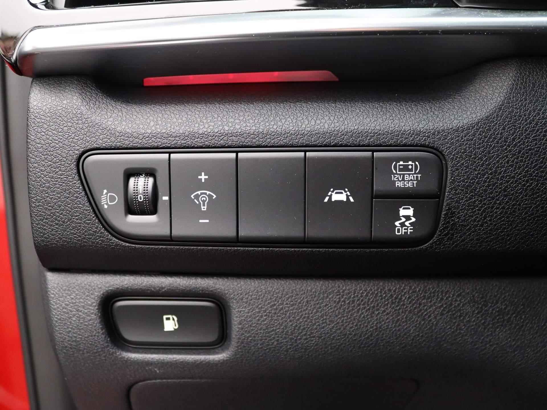 Kia Niro 1.6 GDi Hybrid DynamicLine | Edition | Parkeersensoren v+a | Navigatie | Privacy glas | Camera | - 25/43