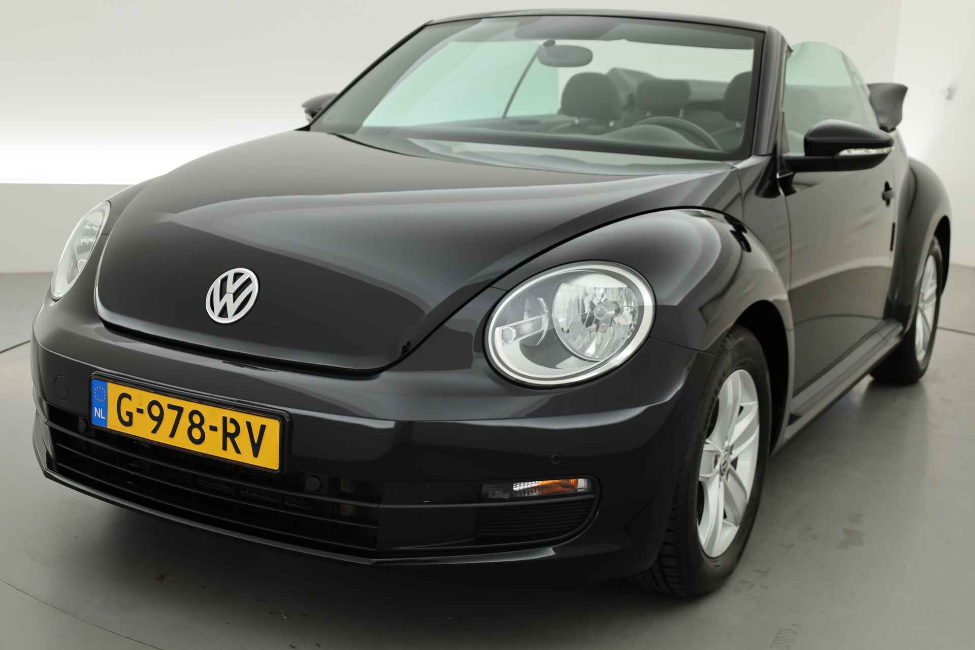 Volkswagen Beetle Cabriolet 1.2 TSI BlueMotion | Airco | PDC V+A | 16'' | Cruise - 19/26