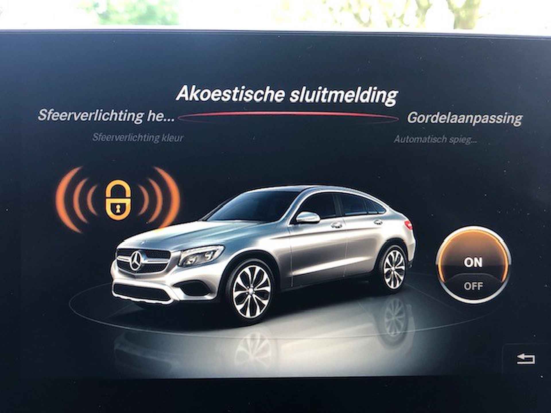 Mercedes-Benz GLC Coupé 350 d 4MATIC AMG-STYLE COMAND NAVIGATIE, BURMESTER, LEER, GEVENTILEERDE STOELEN, STOELVERWARMING, DISTRONIC, DODEHOEK ASSIST, SPOORASSIST, SCHUIF/KANTELDAK, PARKEERHULP V/A, 360 GRADEN CAMERA, ELEC. ACHTERKLEP, LED-LICHT, 19"AMG-VELGEN, ENZ. ENZ. FULL OPTIONS!! - 83/221