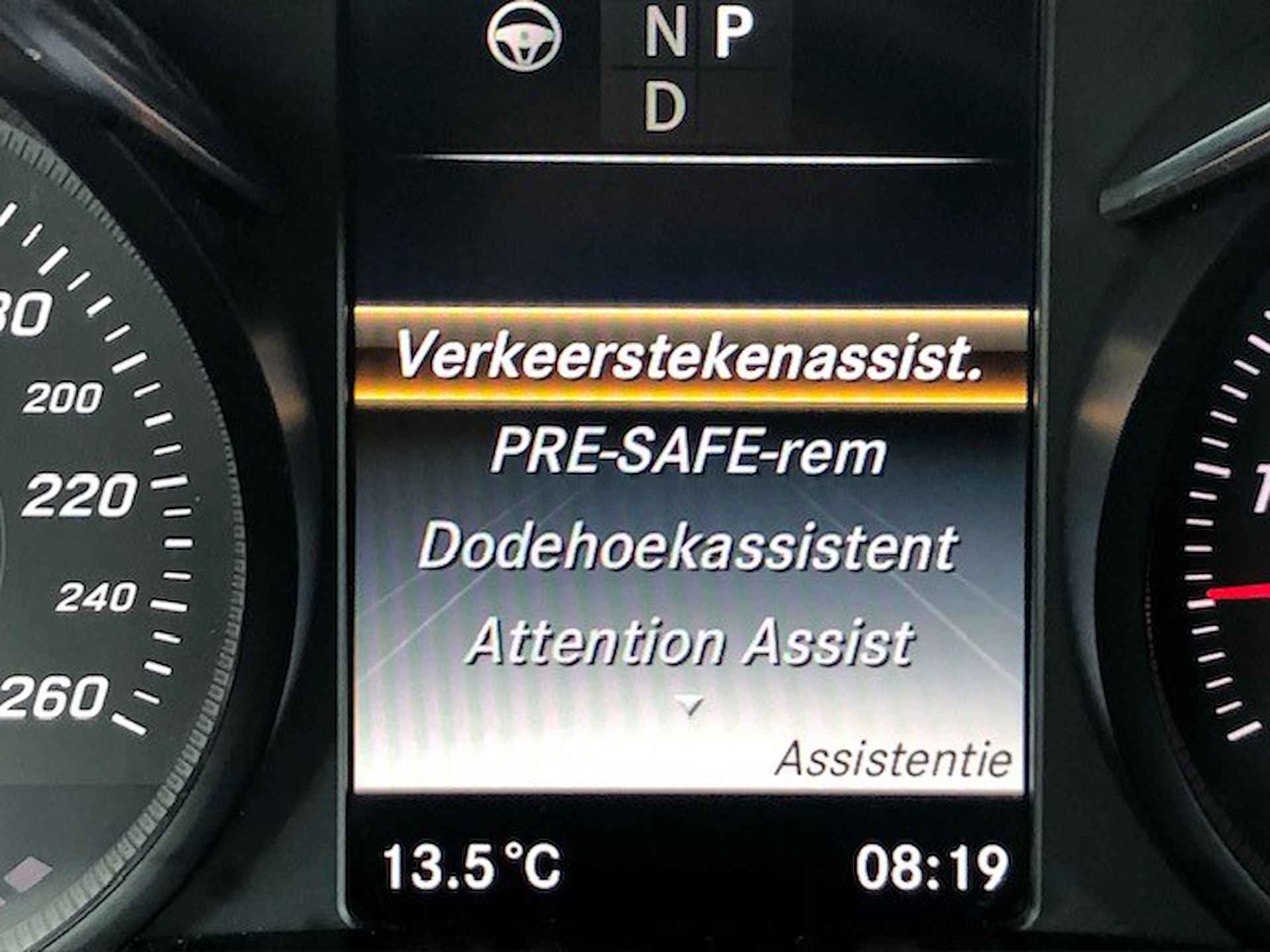 Mercedes-Benz GLC Coupé 350 d 4MATIC AMG-STYLE COMAND NAVIGATIE, BURMESTER, LEER, GEVENTILEERDE STOELEN, STOELVERWARMING, DISTRONIC, DODEHOEK ASSIST, SPOORASSIST, SCHUIF/KANTELDAK, PARKEERHULP V/A, 360 GRADEN CAMERA, ELEC. ACHTERKLEP, LED-LICHT, 19"AMG-VELGEN, ENZ. ENZ. FULL OPTIONS!! - 156/221