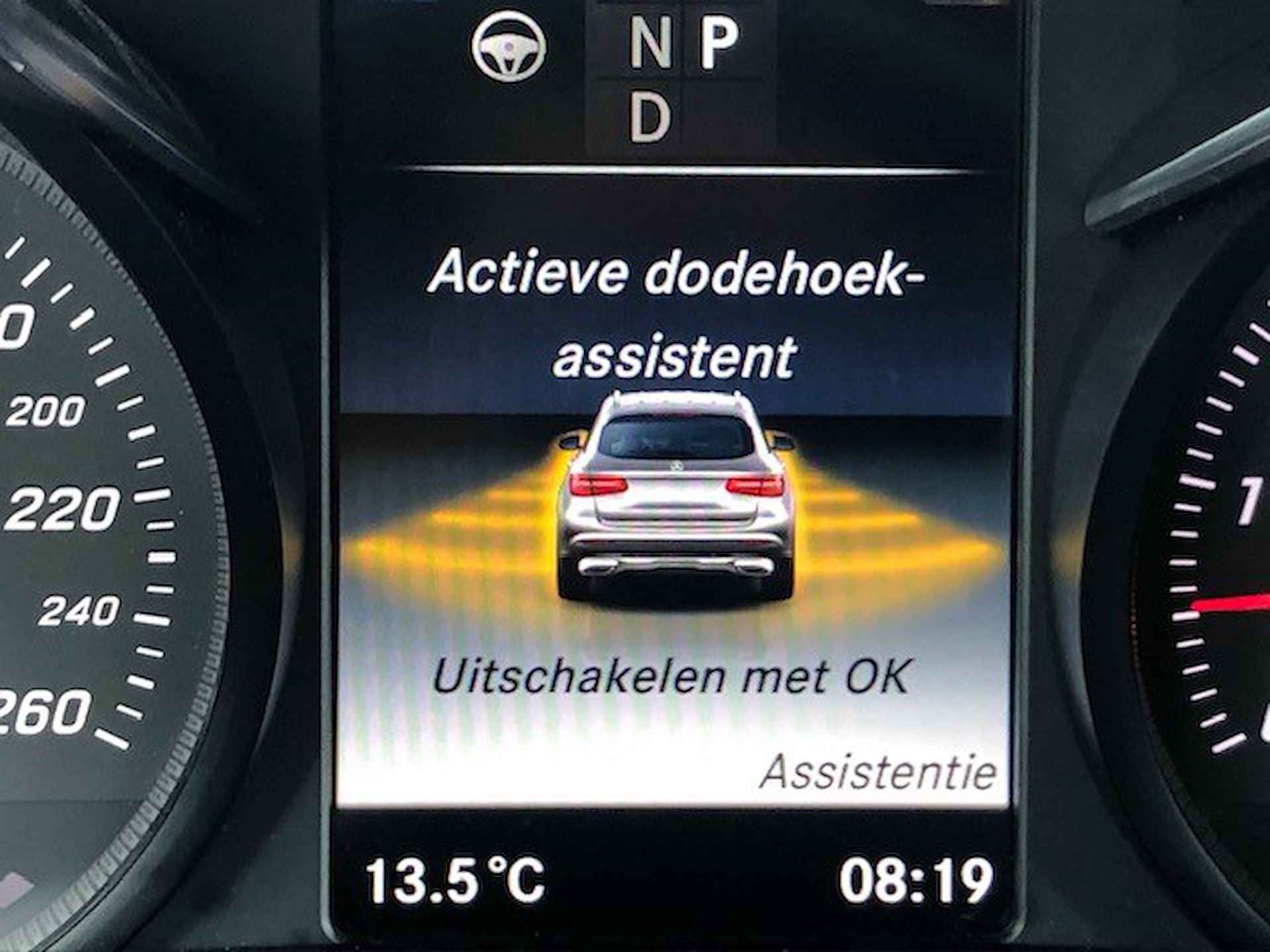 Mercedes-Benz GLC Coupé 350 d 4MATIC AMG-STYLE COMAND NAVIGATIE, BURMESTER, LEER, GEVENTILEERDE STOELEN, STOELVERWARMING, DISTRONIC, DODEHOEK ASSIST, SPOORASSIST, SCHUIF/KANTELDAK, PARKEERHULP V/A, 360 GRADEN CAMERA, ELEC. ACHTERKLEP, LED-LICHT, 19"AMG-VELGEN, ENZ. ENZ. FULL OPTIONS!! - 161/221