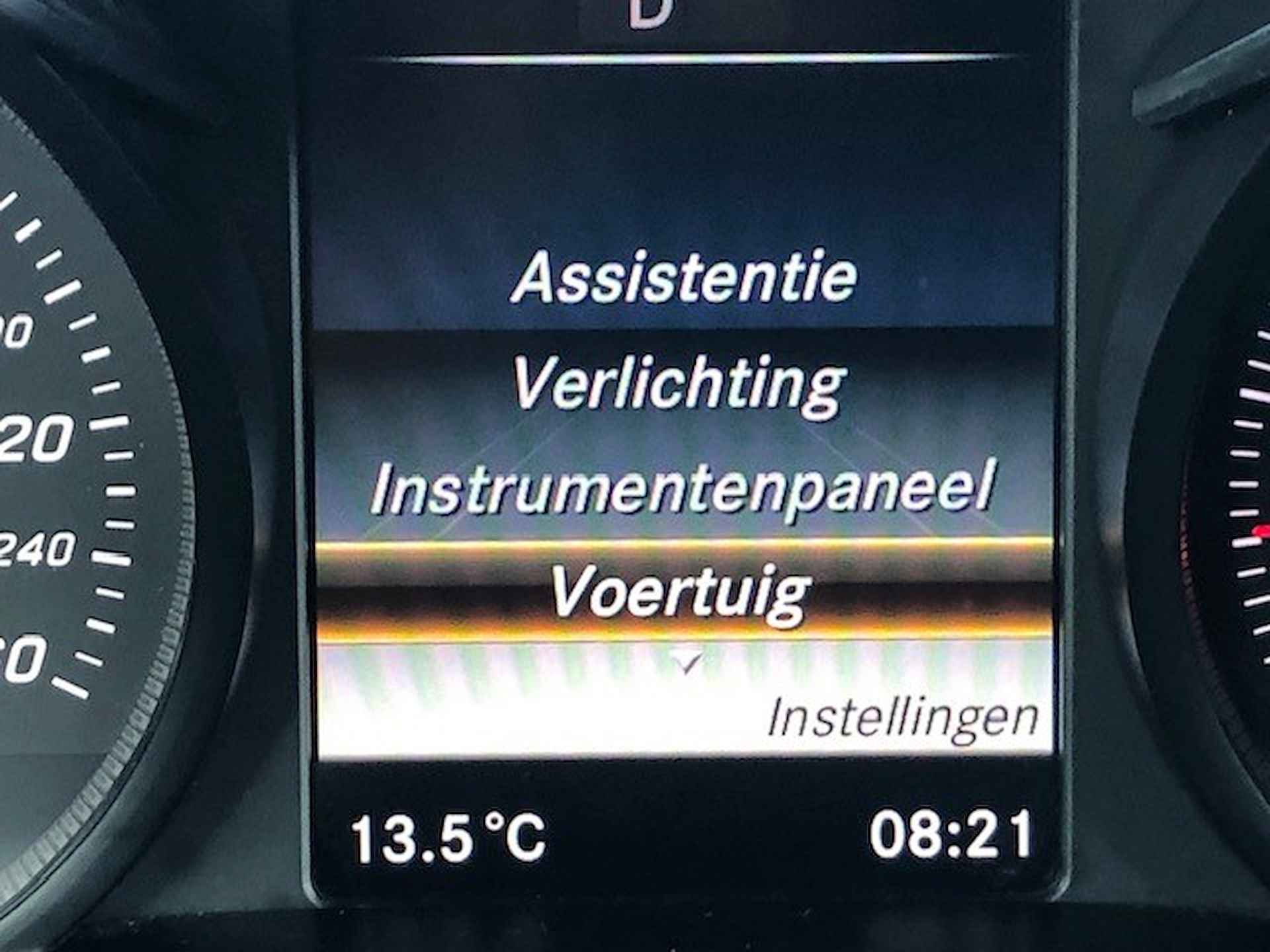 Mercedes-Benz GLC Coupé 350 d 4MATIC AMG-STYLE COMAND NAVIGATIE, BURMESTER, LEER, GEVENTILEERDE STOELEN, STOELVERWARMING, DISTRONIC, DODEHOEK ASSIST, SPOORASSIST, SCHUIF/KANTELDAK, PARKEERHULP V/A, 360 GRADEN CAMERA, ELEC. ACHTERKLEP, LED-LICHT, 19"AMG-VELGEN, ENZ. ENZ. FULL OPTIONS!! - 174/221