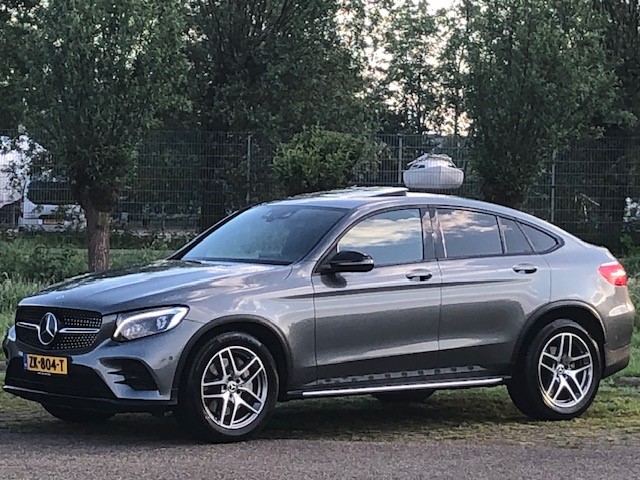 Mercedes-Benz GLC Coupé 350 d 4MATIC AMG-STYLE COMAND NAVIGATIE, BURMESTER, LEER, GEVENTILEERDE STOELEN, STOELVERWARMING, DISTRONIC, DODEHOEK ASSIST, SPOORASSIST, SCHUIF/KANTELDAK, PARKEERHULP V/A, 360 GRADEN CAMERA, ELEC. ACHTERKLEP, LED-LICHT, 19"AMG-VELGEN, ENZ. ENZ. FULL OPTIONS!!