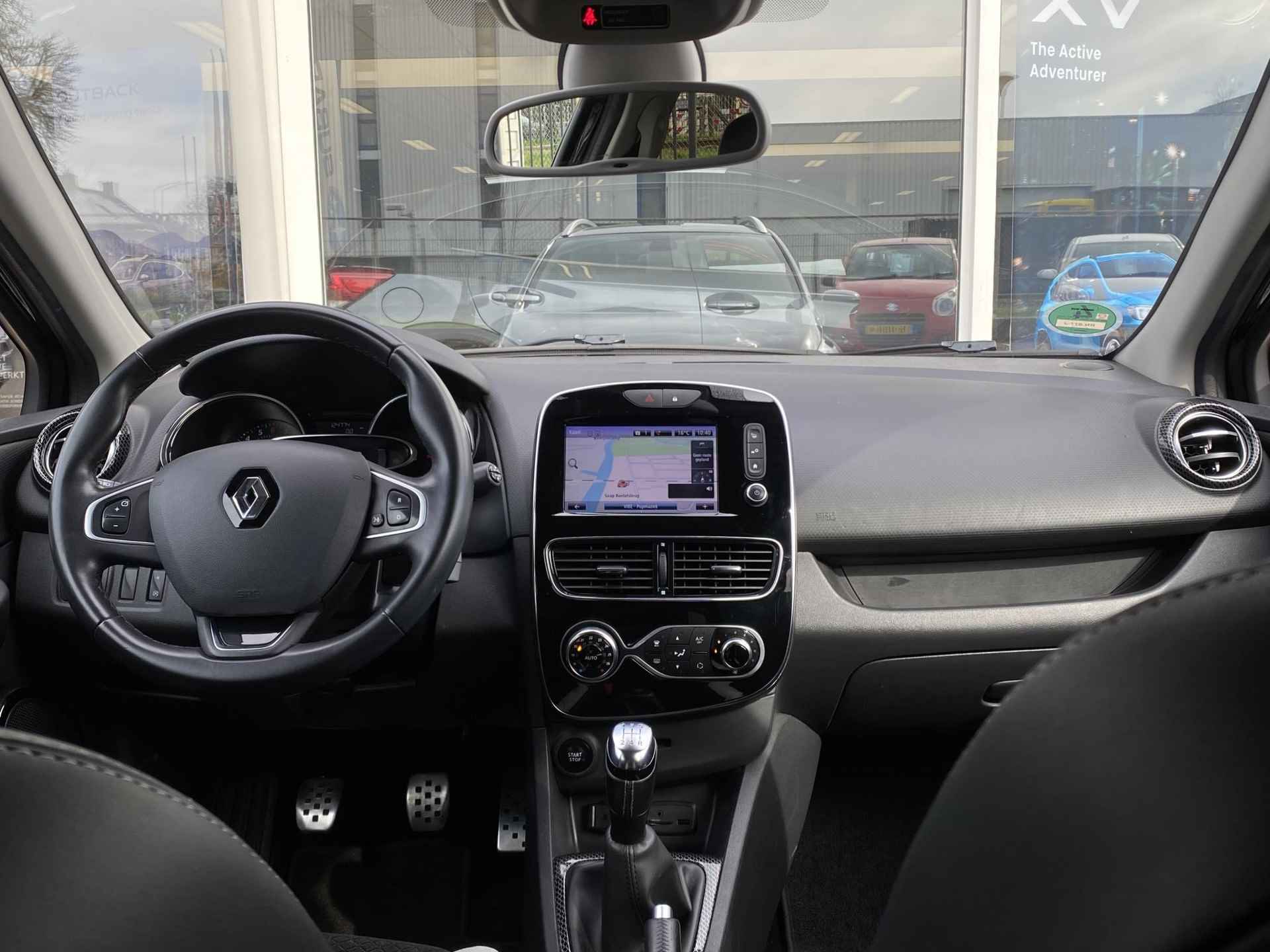 Renault Clio Estate 0.9 TCe Bose  | Stoelverwarming voor | Achteruitrijcamera | Parkeersensoren voor + achter | Navigatie | Premium geluidsinstallatie | - 4/42