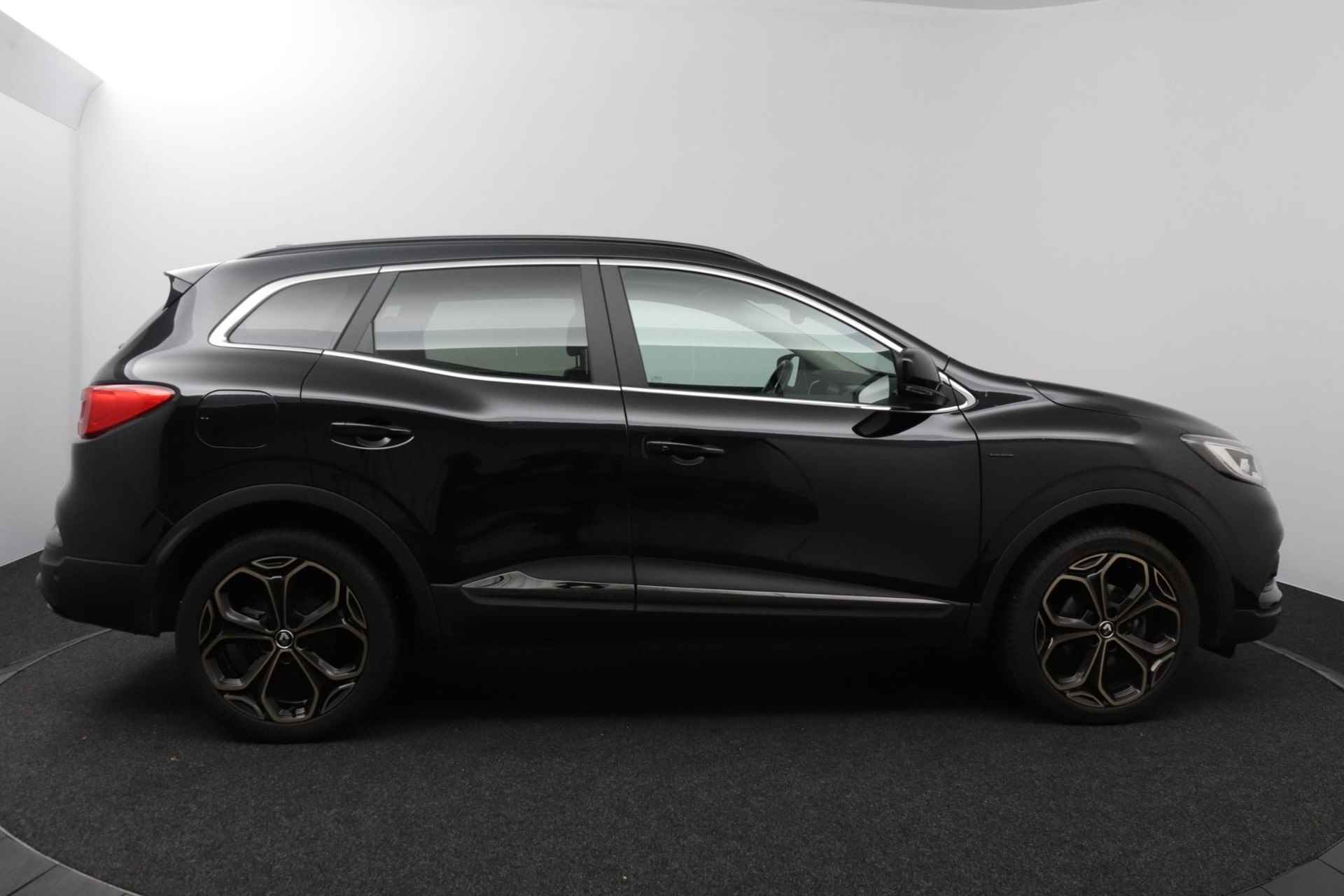 Renault Kadjar 1.3 TCe 140 EDC Black Edition | Panoramadak | Bose Audio | Carplay | - 8/43