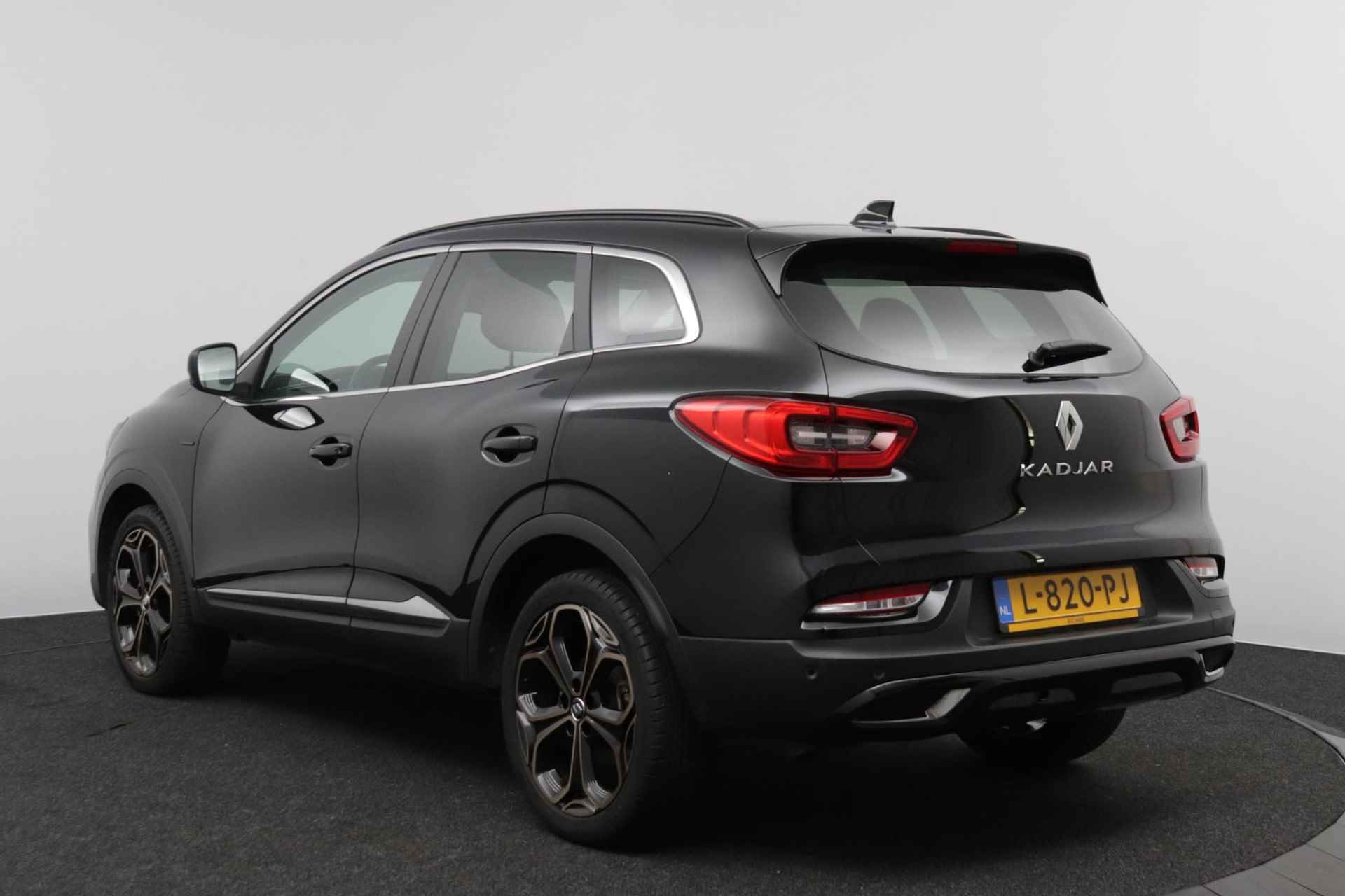 Renault Kadjar 1.3 TCe 140 EDC Black Edition | Panoramadak | Bose Audio | Carplay | - 37/43