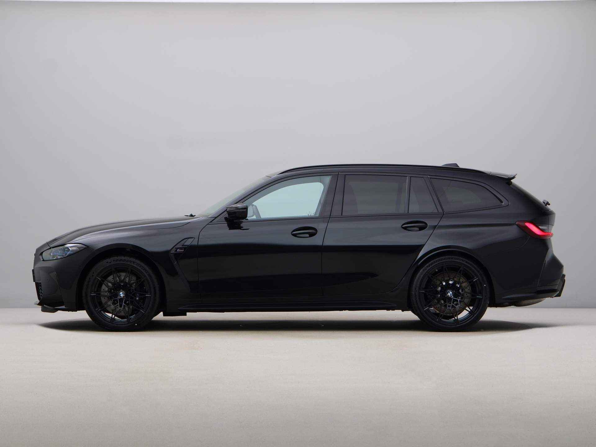 BMW M3 Touring xDrive Competition - 13/27
