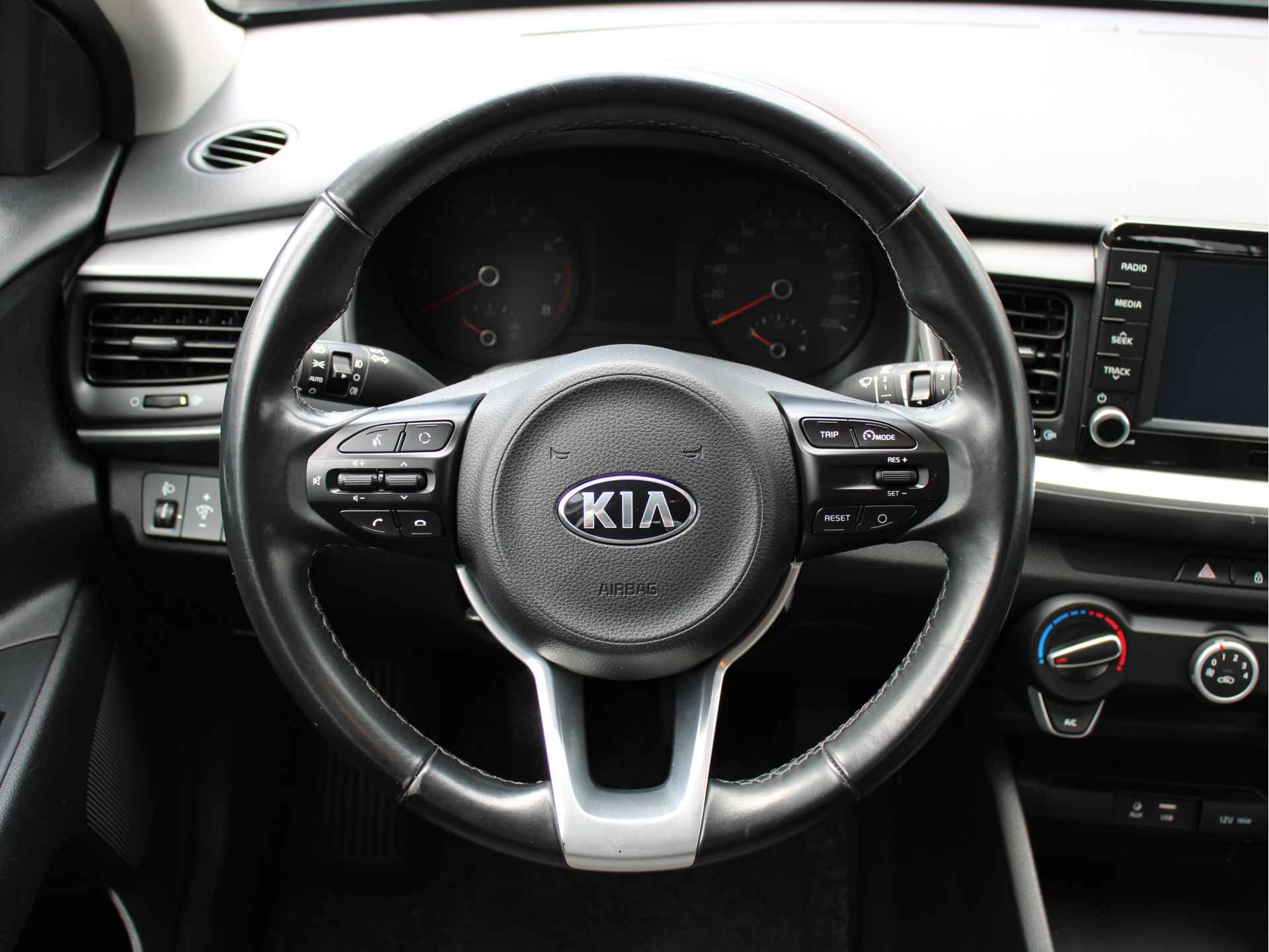 Kia Stonic 1.0 T-GDi DynamicLine Navi/Airco/Camera/PDC/Cruise/AppleCarplay/AndroidAuto/17inch - 9/45