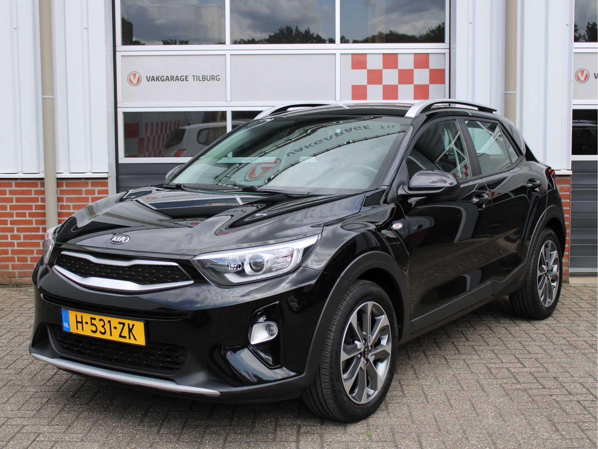 Kia Stonic 1.0 T-GDi DynamicLine Navi/Airco/Camera/PDC/Cruise/AppleCarplay/AndroidAuto/17inch