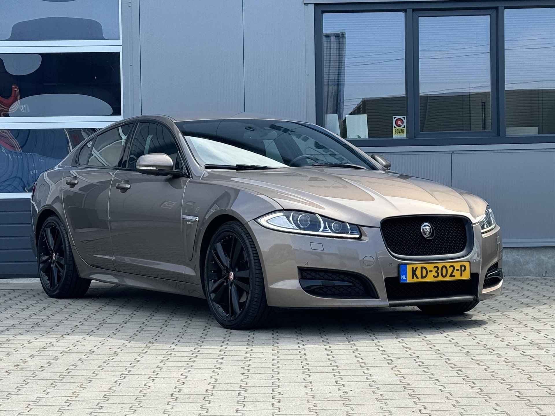 Jaguar XF 2.2D - 164 PK - R sport - Camera - 20 Inch - 2/34