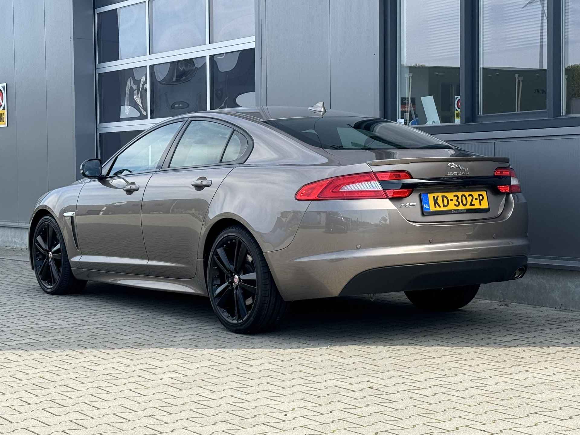 Jaguar XF 2.2D - 164 PK - R sport - Camera - 20 Inch - 4/34