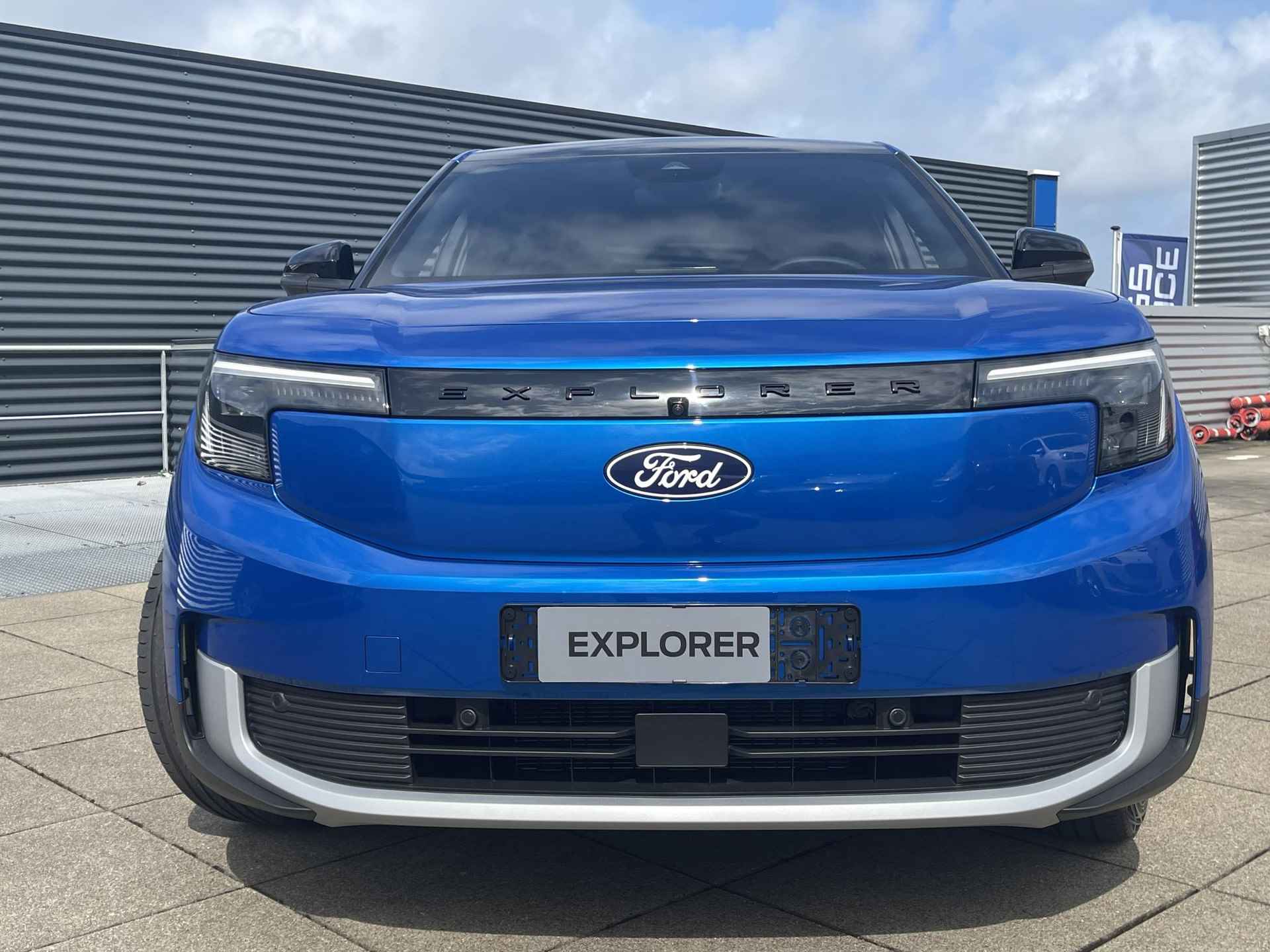 Ford Explorer Premium Extended Range RWD 77 kWh - 2/36