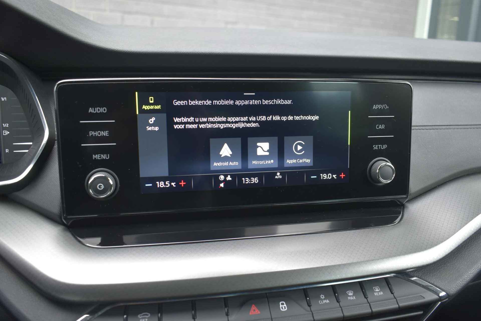 Skoda Octavia 1.5 TSI First Edition / Carplay & Android Auto / Keyless / LED / PDC / Digital Dashboard - 12/36