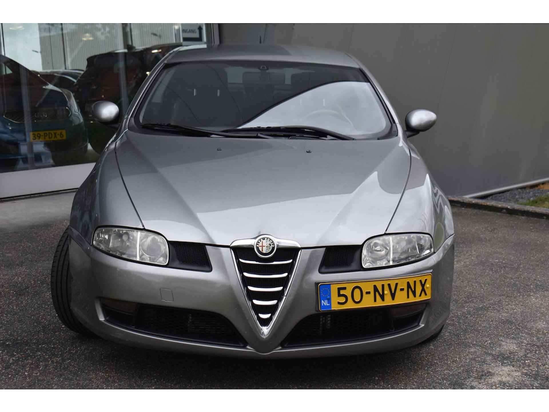 Alfa Romeo GT 2.0 JTS Distinctive - 4/34