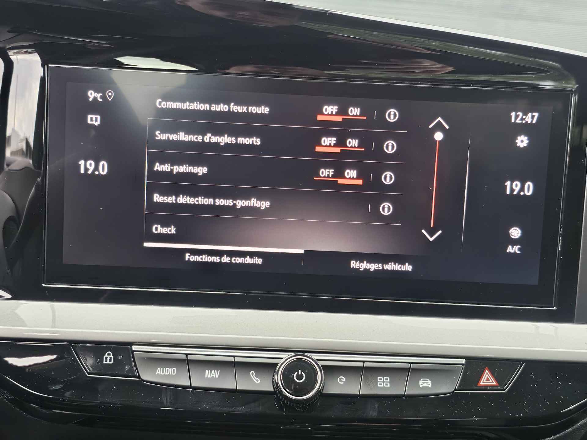 Opel Mokka Electric Level 3 50 kWh | Navigatie | Winter Pack | Camera - 31/45