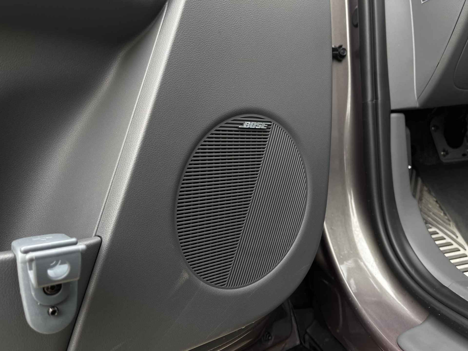 Hyundai IONIQ 5 77 kWh Connect Option Pack | Warmtepomp | Stuur- + Stoelverwarming | Adapt. Cruise Control | Apple Carplay/Android Auto | BOSE Audio | Rijklaarprijs! - 21/24
