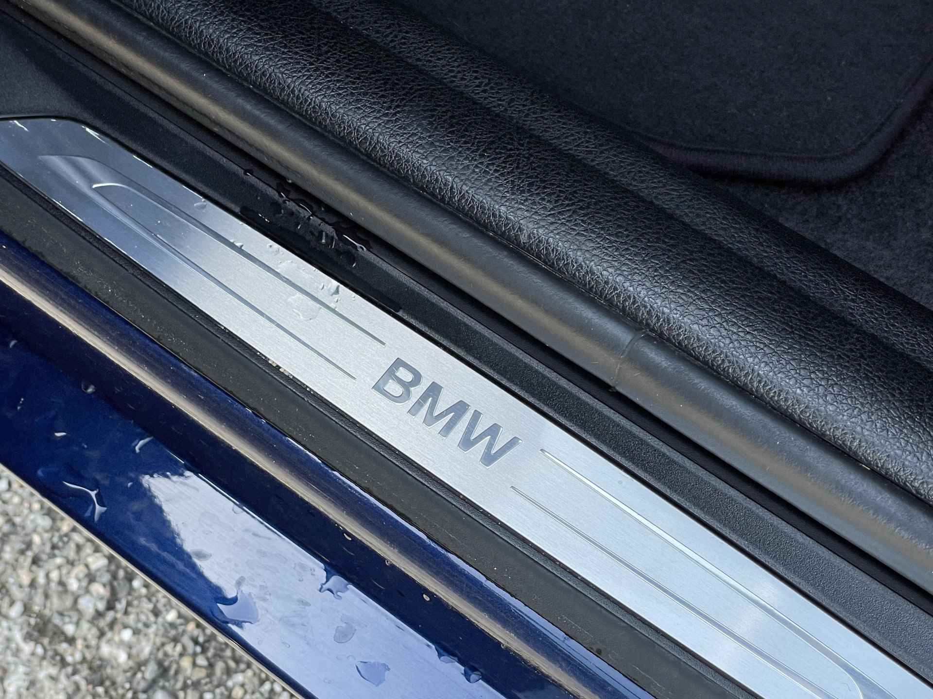 BMW 1-serie 5 deurs 118i High Exe | Leder | Sport Line | Camera | Navi. Prof. | HiFi - 12/28