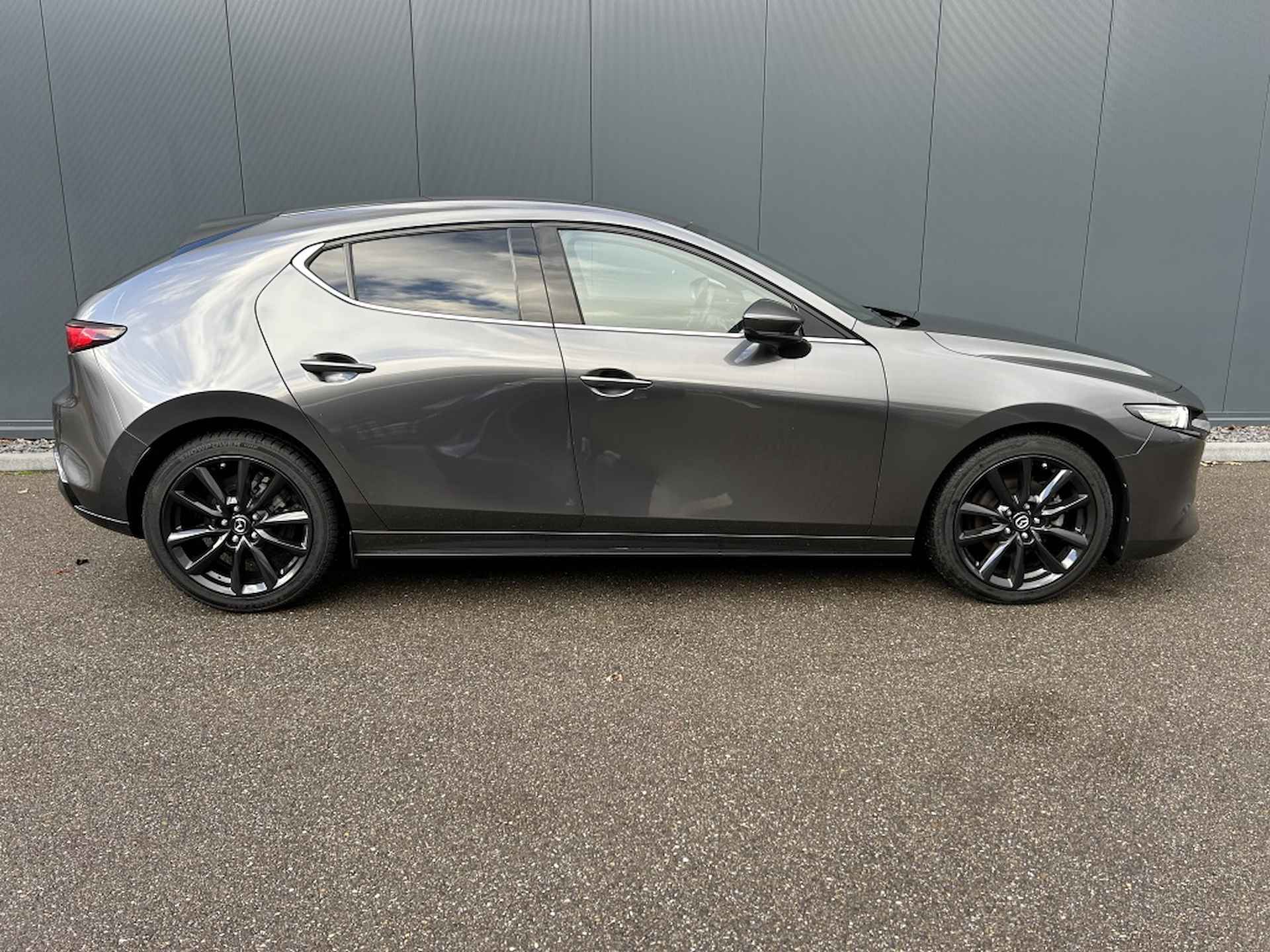 Mazda 3 2.0 SkyActiv-X Luxury 180PK - 9/27