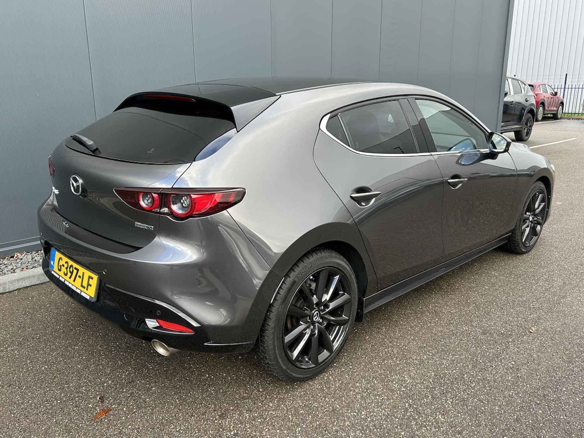 Mazda 3 2.0 SkyActiv-X Luxury 180PK - 10/27