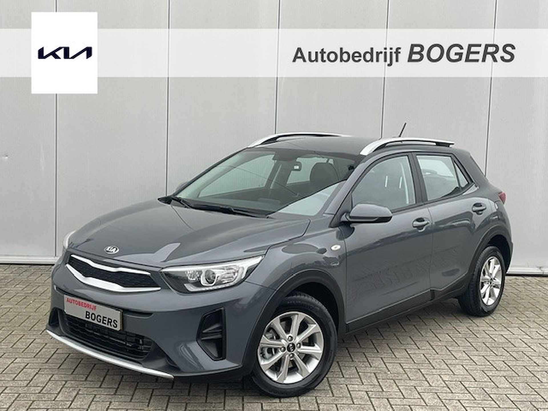 Kia Stonic 1.0 T-GDI MHEV Dynamicline Automaat Navigatie ( via AppleCarplay/Android Auto ), Airco, 15"Lm, Stoel/Stuurverwarming, Trekhaak - 1/25