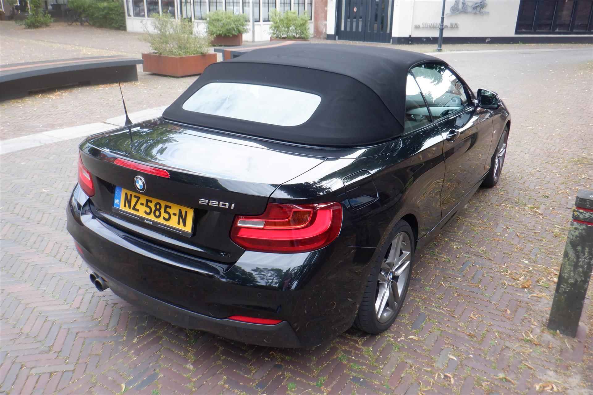 BMW 2-Serie 2.0 220I CABRIO AUT HIGH EXE. 49.000 KM - 8/22