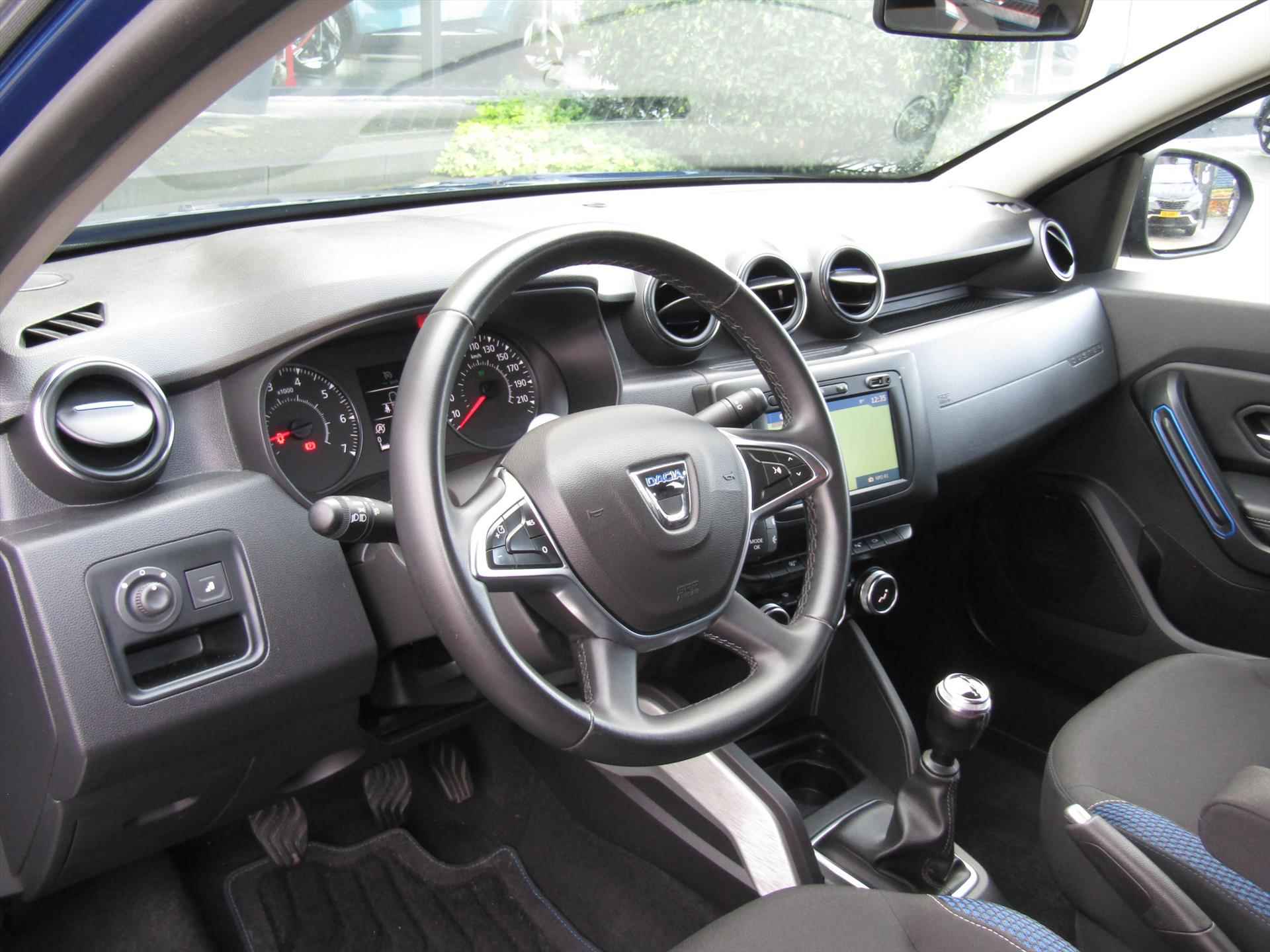 DACIA Duster 1.3 TCe 130pk GPF 4x2 Série Limitée 15th Anniversary / Navigatie / 360 Camera / Cruise-Control - 16/32