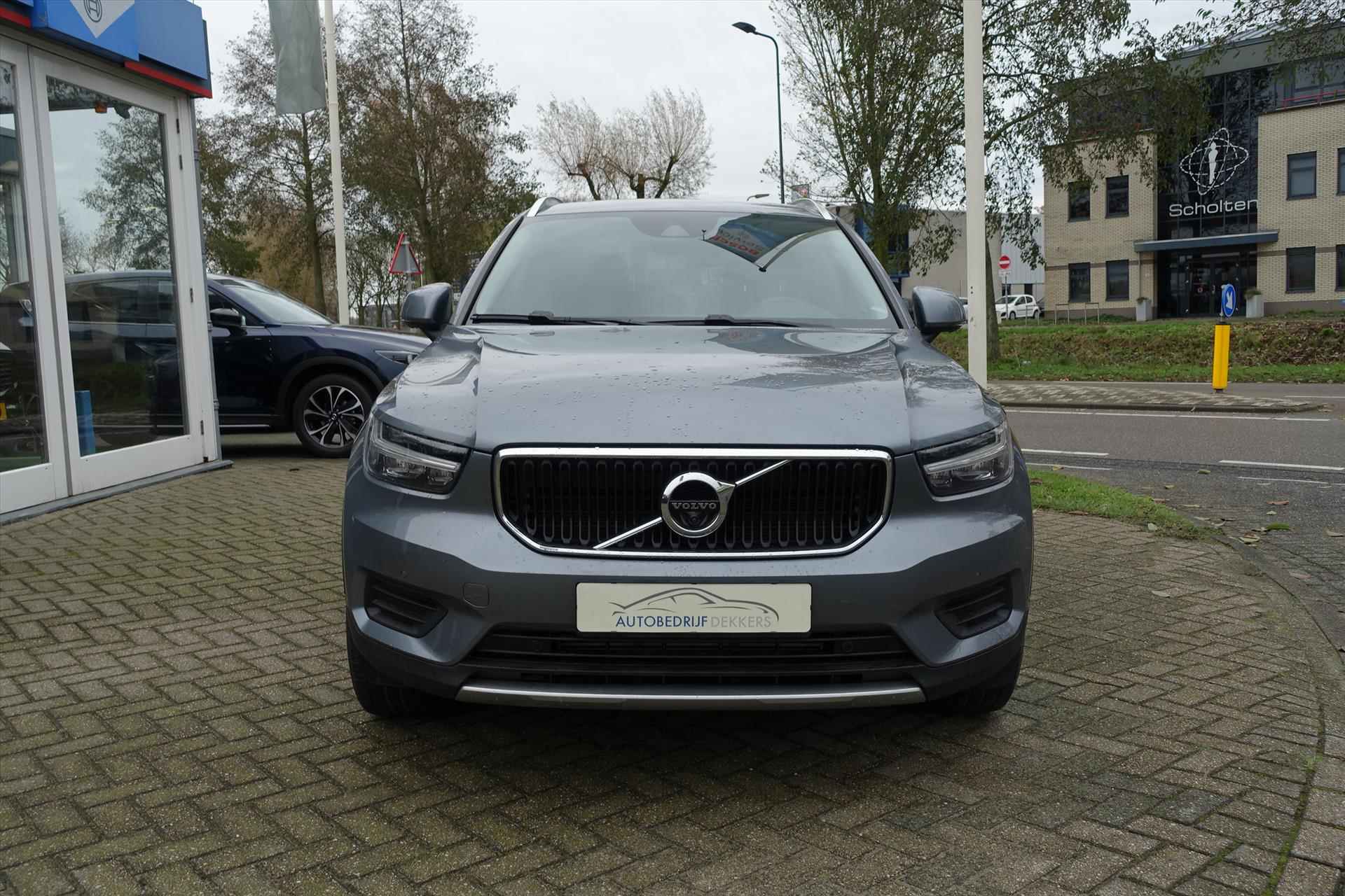 Volvo Xc40 T5 247pk AWD Geartronic Momentum Pro | LEDER | 360 CAM | TREKHAAK | H/K | STUURVERW - 3/32