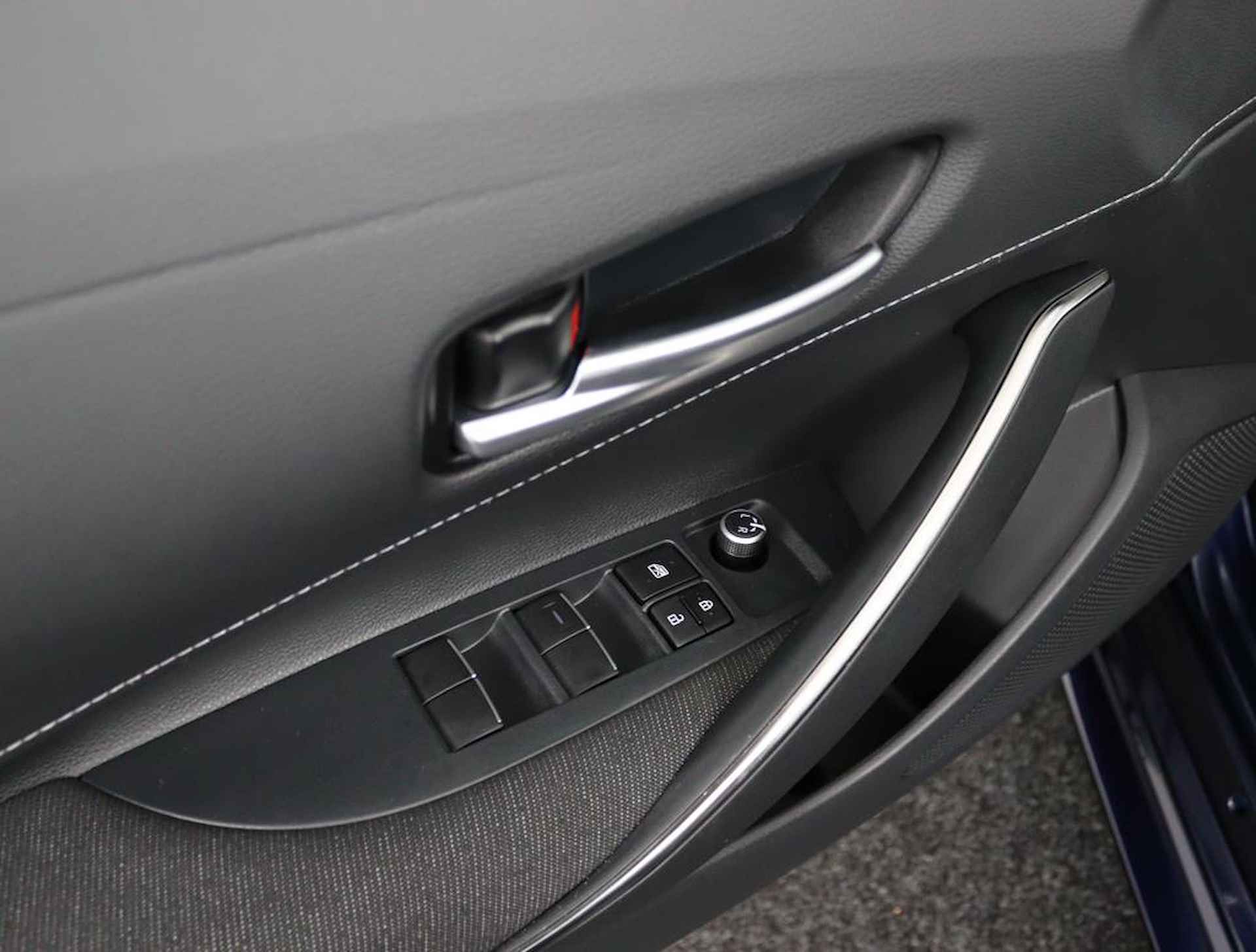 Toyota Corolla Touring Sports 1.8 Hybrid Active | 10 Jaar Garantie | Nieuwste Model | Groot Scherm Navigatie | Toyota Safety Sense | DAB | Smart Connect | Apple Carplay & Android Auto | - 31/51