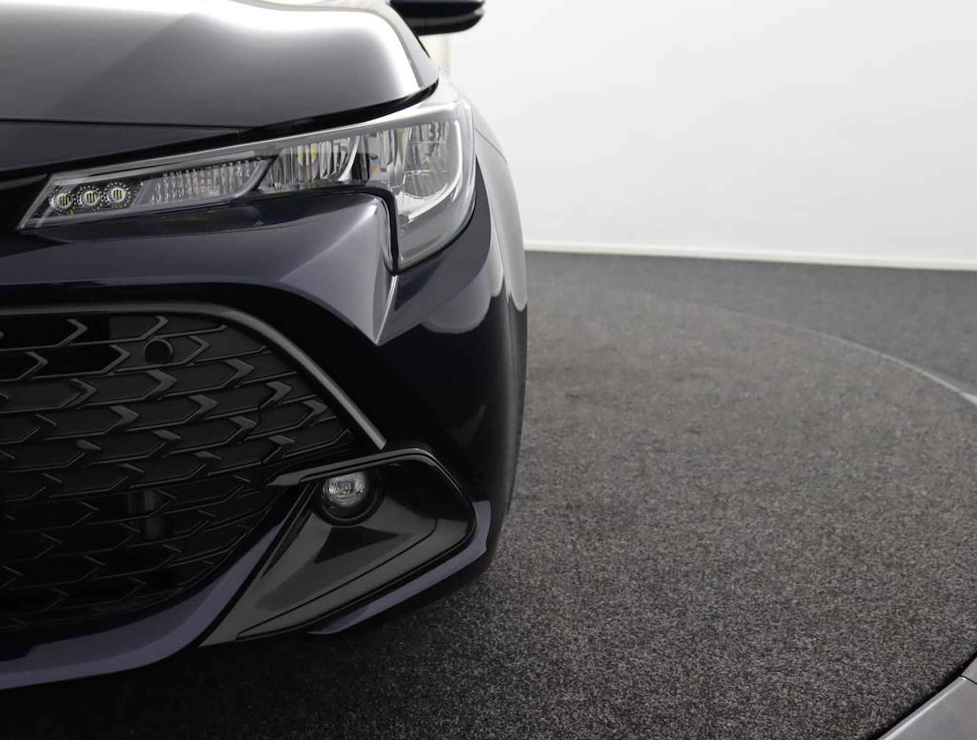 Toyota Corolla Touring Sports 1.8 Hybrid Active | 10 Jaar Garantie | Nieuwste Model | Groot Scherm Navigatie | Toyota Safety Sense | DAB | Smart Connect | Apple Carplay & Android Auto | - 41/51