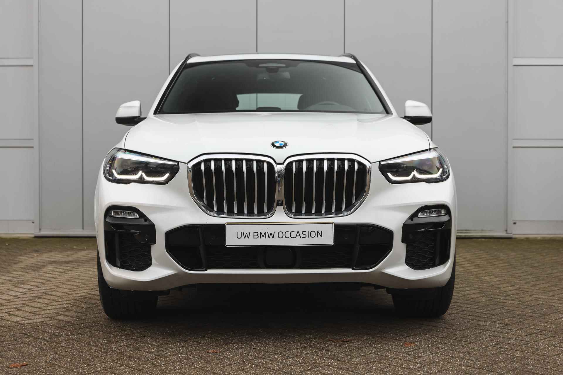 BMW X5 xDrive40i 7p. High Executive M Sport Automaat / Panoramadak / Trekhaak / Adaptieve LED  / Soft Close / Active Steering / Parking Assistant Plus / Comfort Access - 7/45