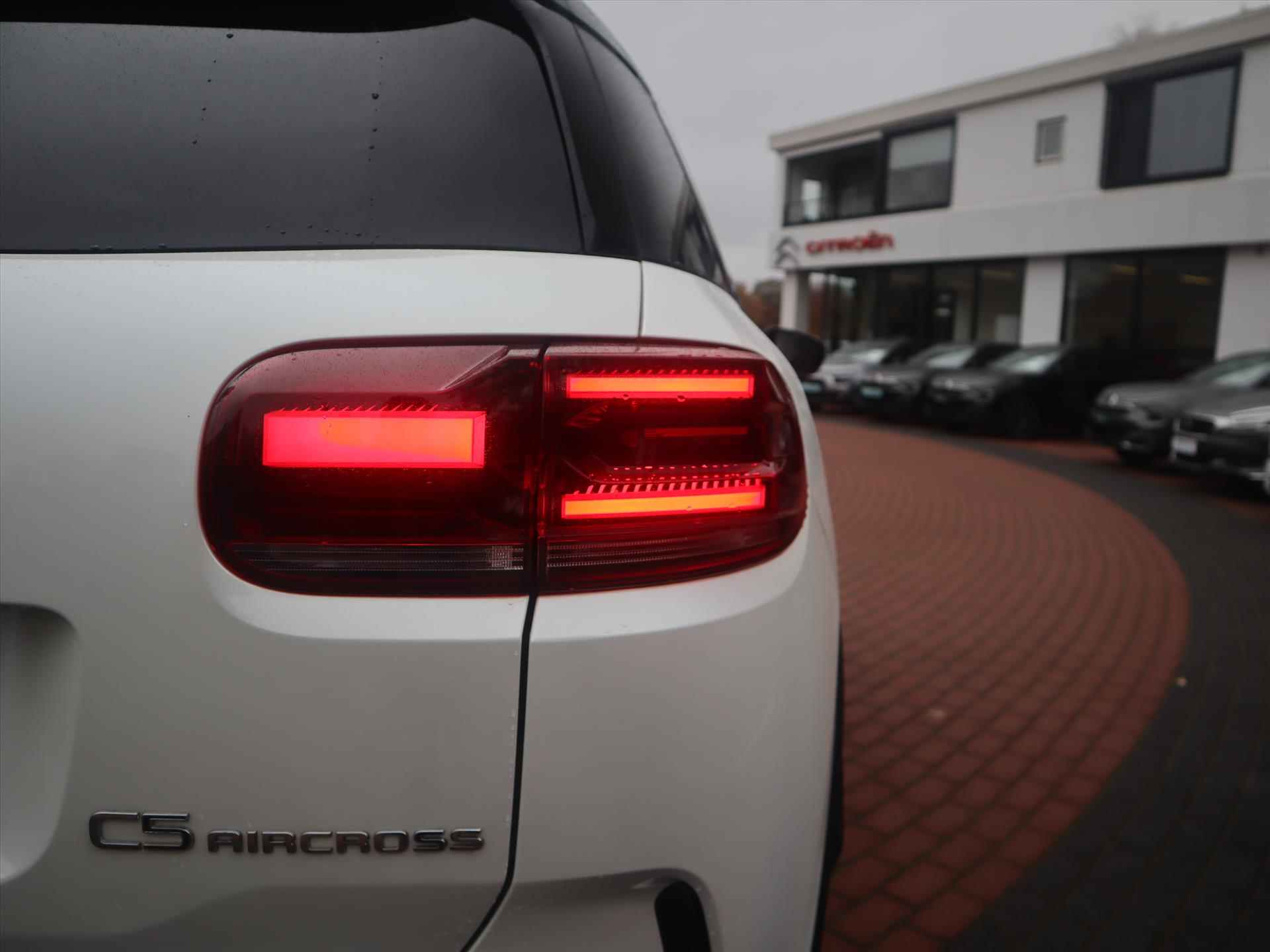 CITROEN C5 Aircross Plug-in Hybrid 225PK ë-EAT8 Business Plus, Rijklaarprijs | Panoramadak | Stoelverwarming | 19 inch wielen| Half leder | Camera - 11/70