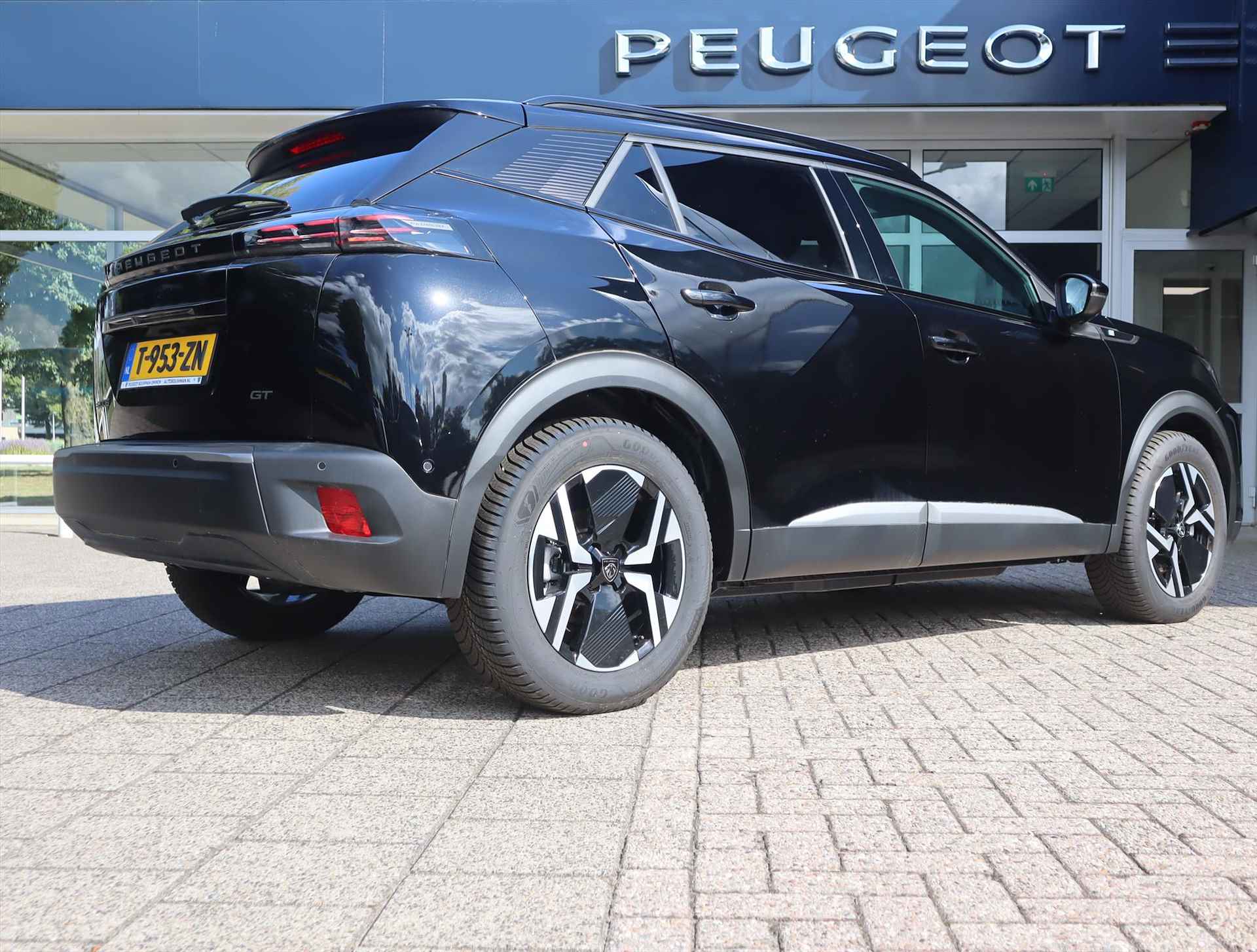 Peugeot e-2008 SUV GT EV 54kWh 156pk, Rijklaarprijs, Adaptieve Cruise Camera voor en achter Grip control - 4/57