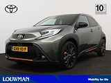 Toyota Aygo X 1.0 Limited | Navigatie | Camera | LM velgen | Parkeersensoren | Stoelverwarming | Draadloze telefoonlader | Half leder |