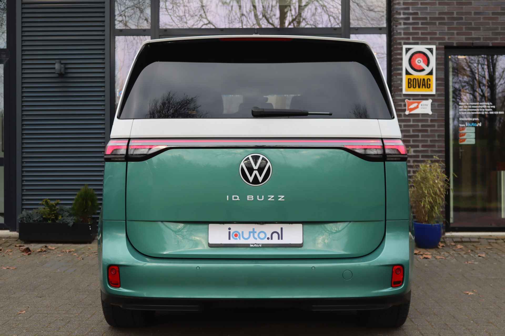 Volkswagen ID. Buzz Pro Style 77kWh IQ.Light/Keyless/Camera/Acc/Elek. schuifdeuren+klep/Dodehoek/20" - 9/43