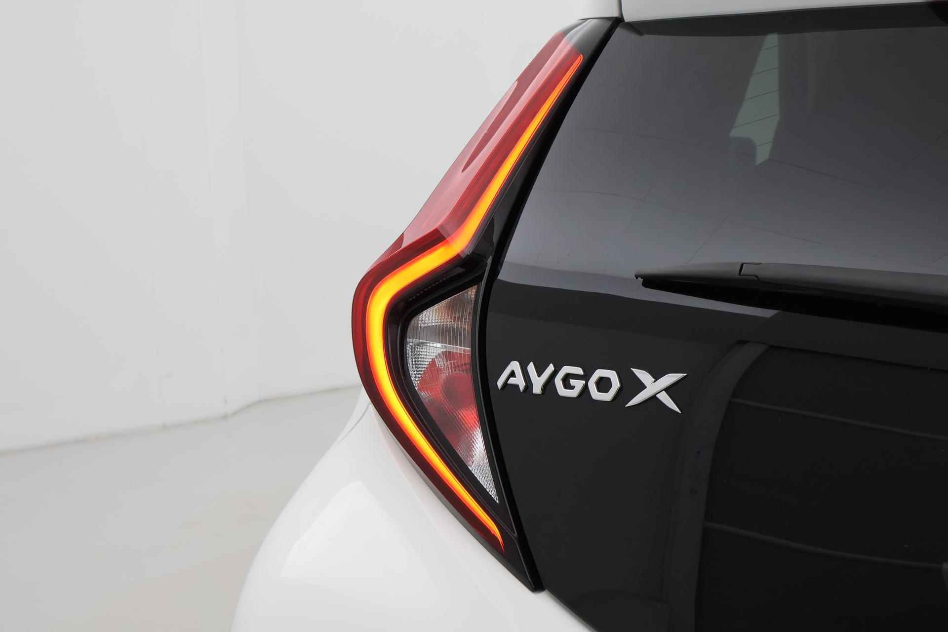 Toyota Aygo X 1.0 VVT-i S-CVT first | Apple Carplay / Android Auto - 13/36