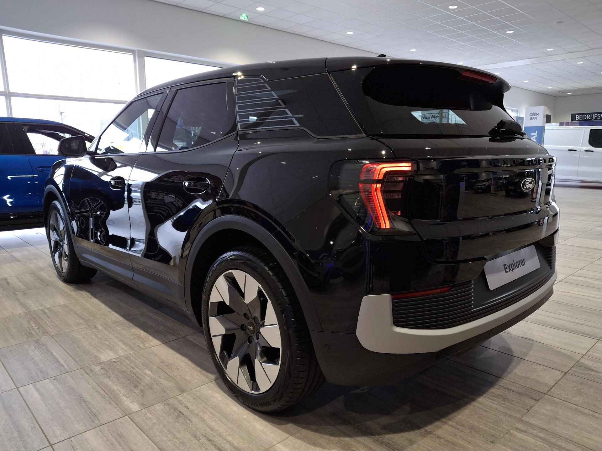 Ford Explorer Premium Extended Range RWD 77 kWh NU MET € 2.000,- VOORDEEL! - 4/19