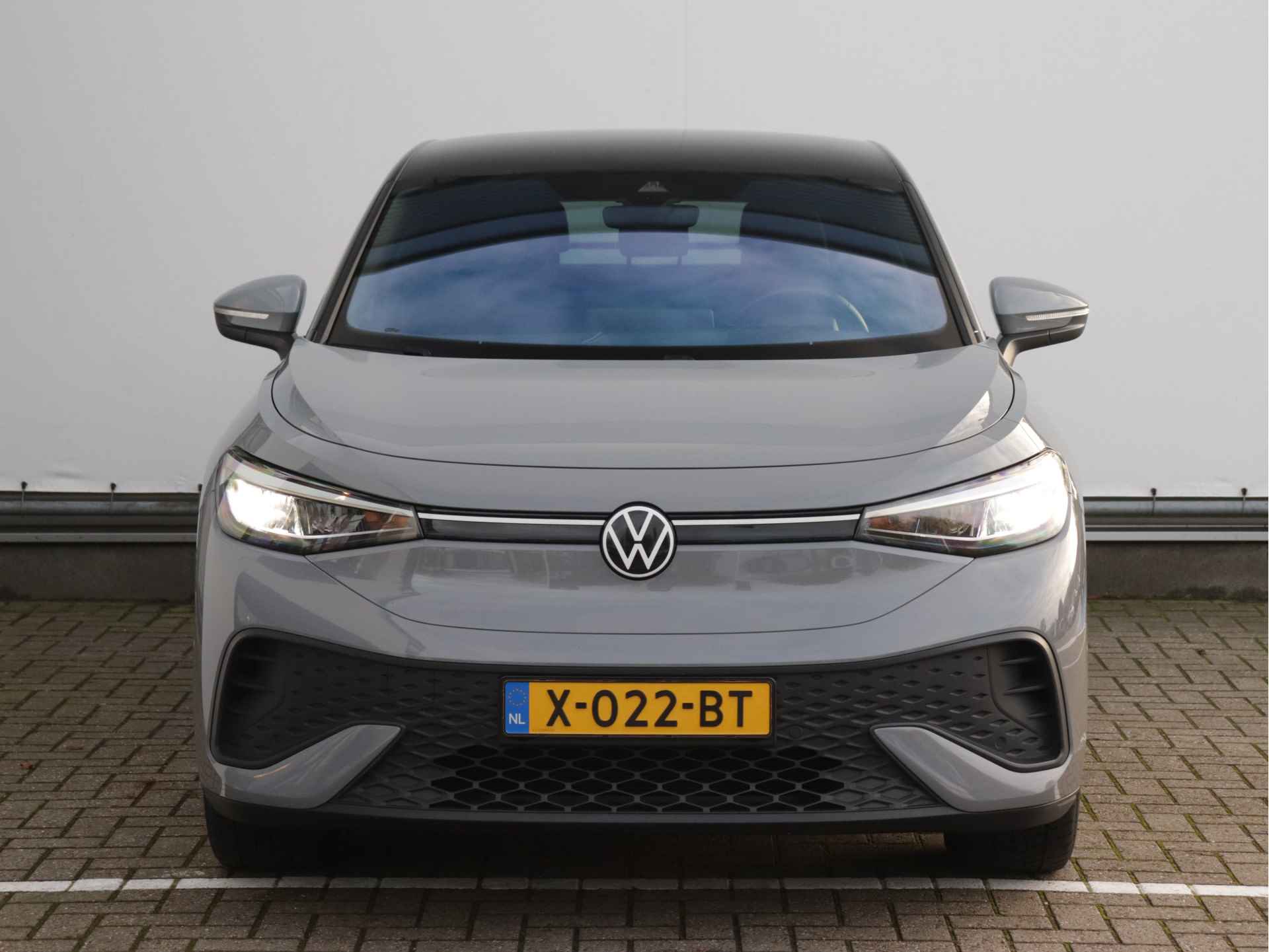 Volkswagen ID.5 Pro 77 kWh 204pk | Warmtepomp | Trekhaak wegklapbaar | Stoel- en Stuurverwarming | Keyless | Navigatie | - 4/46