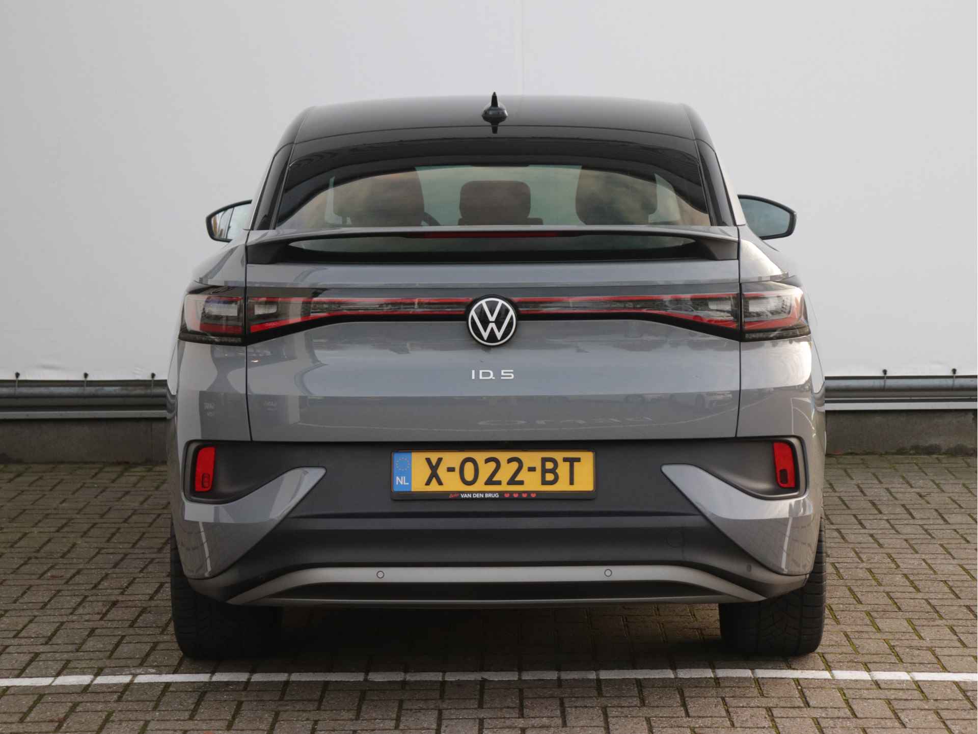 Volkswagen ID.5 Pro 77 kWh 204pk | Warmtepomp | Trekhaak wegklapbaar | Stoel- en Stuurverwarming | Keyless | Navigatie | - 6/46