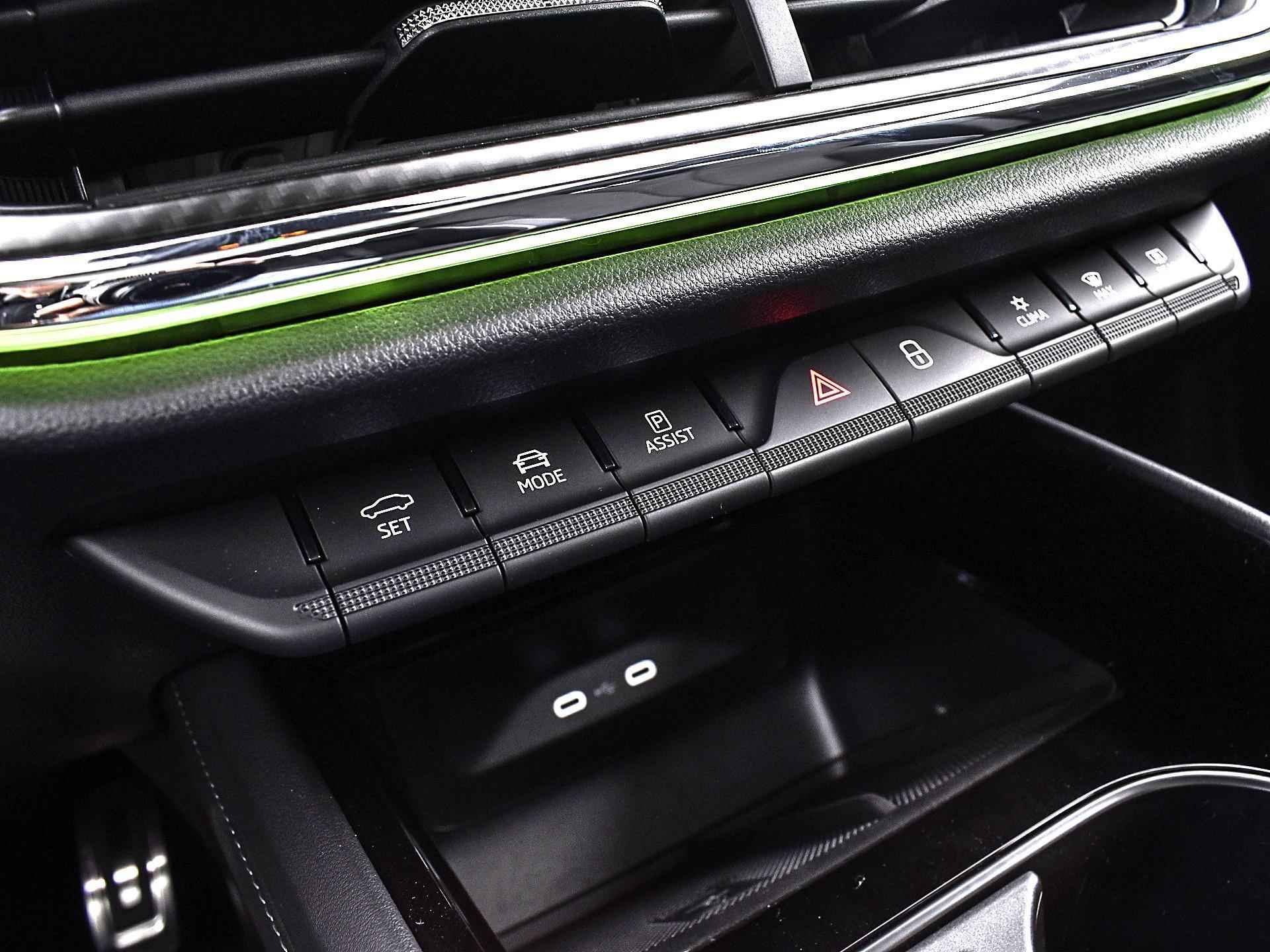 Škoda Enyaq Coupé iV Sportline iV132 kW/180PK Škoda ENYAQ Coupé iV 60 Sportline 58 kWh | 20 inch Vega velgen | LED Matrix koplampen | Navigatie | Sportline | Warmtepomp | - 38/42