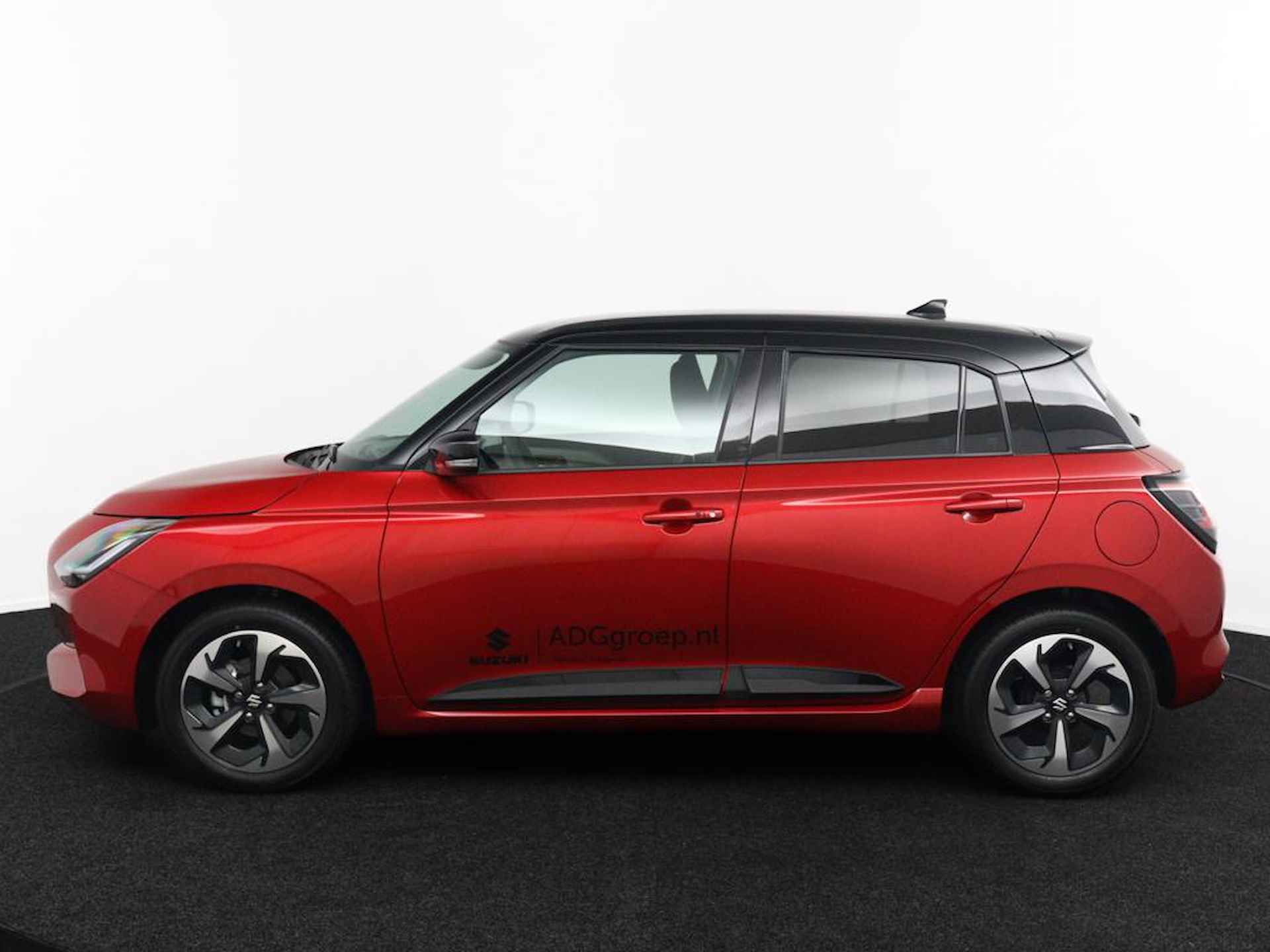 Suzuki Swift 1.2 Style Smart Hybrid Rhino Edition | Stoelverwarming | Navigatie | Keyless Entry | Parkeersensoren Achter | - 5/43