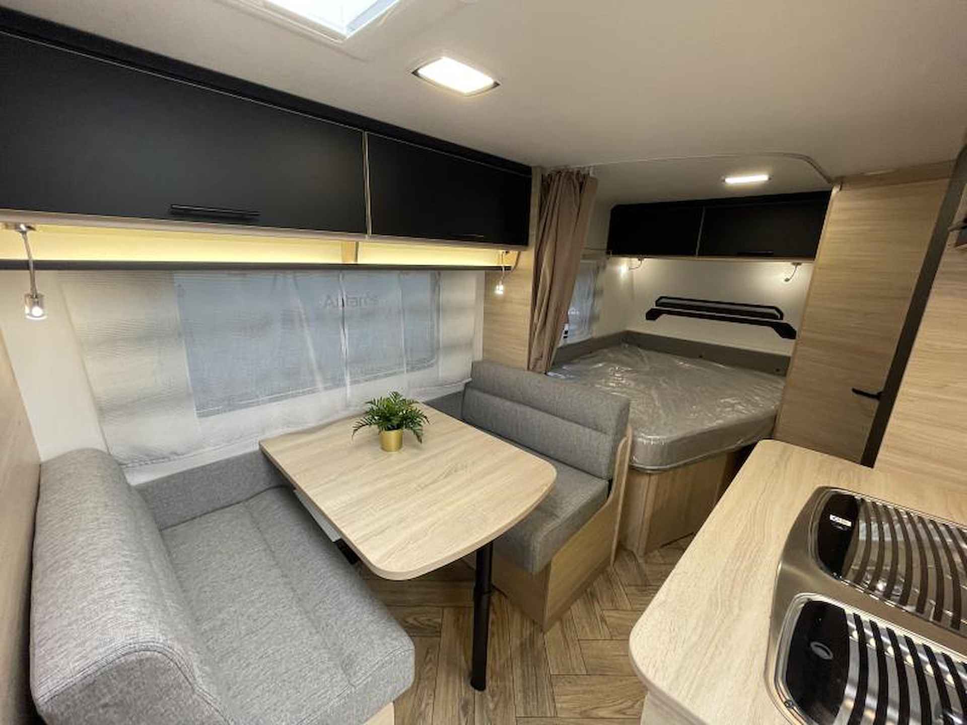 Caravelair Sport Line 476 Stapelbed | Nieuw | 2025 - 7/17