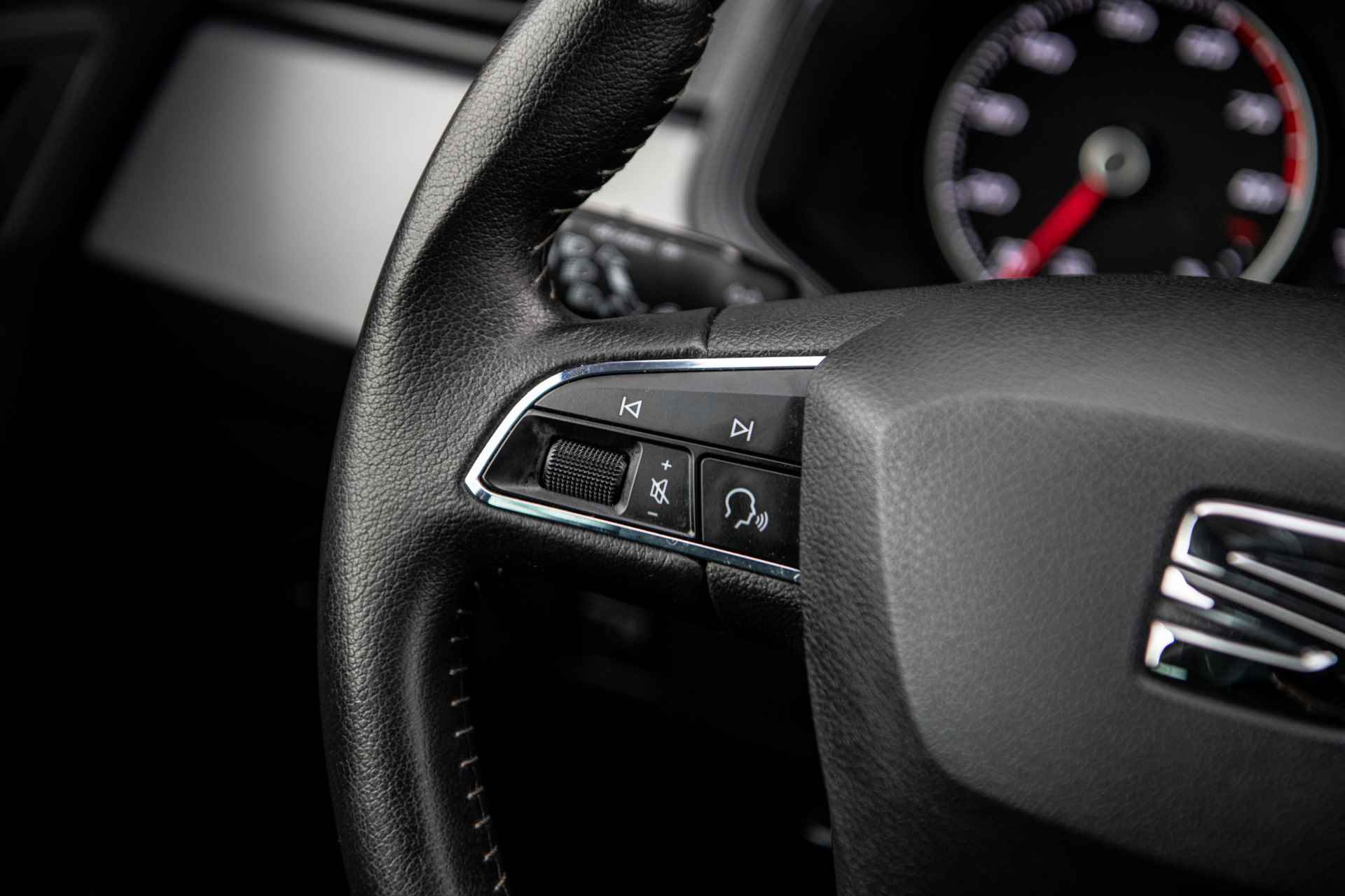 SEAT Ibiza 1.0 TSi 95 pk Style Business Intense | Navigatie | Parkeersensoren | Camera - 13/41