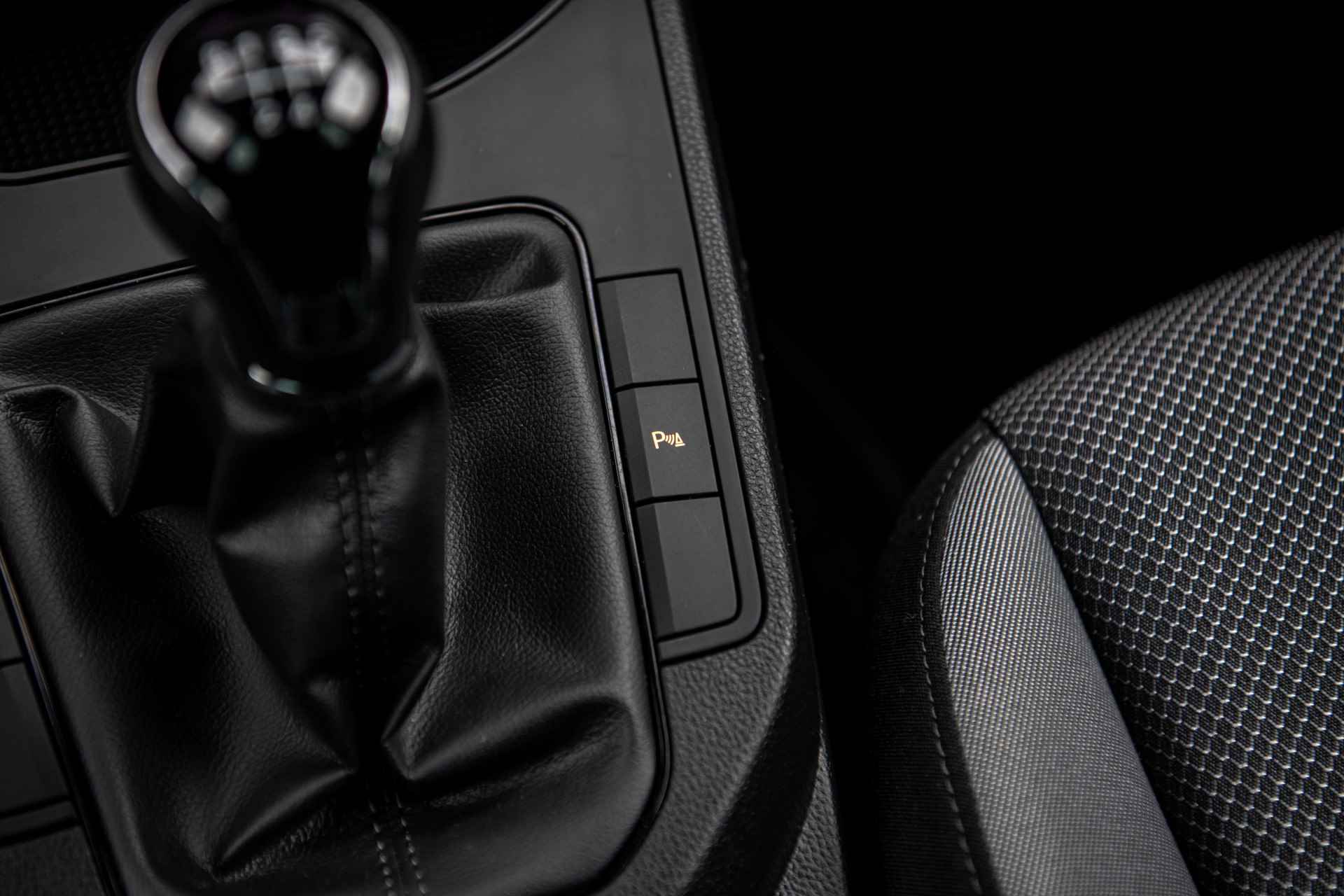 SEAT Ibiza 1.0 TSi 95 pk Style Business Intense | Navigatie | Parkeersensoren | Camera - 31/41