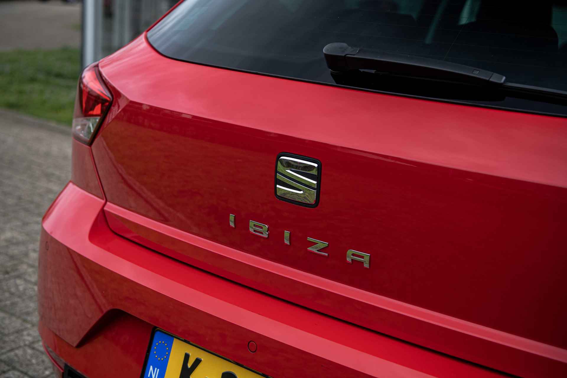 SEAT Ibiza 1.0 TSi 95 pk Style Business Intense | Navigatie | Parkeersensoren | Camera - 41/41